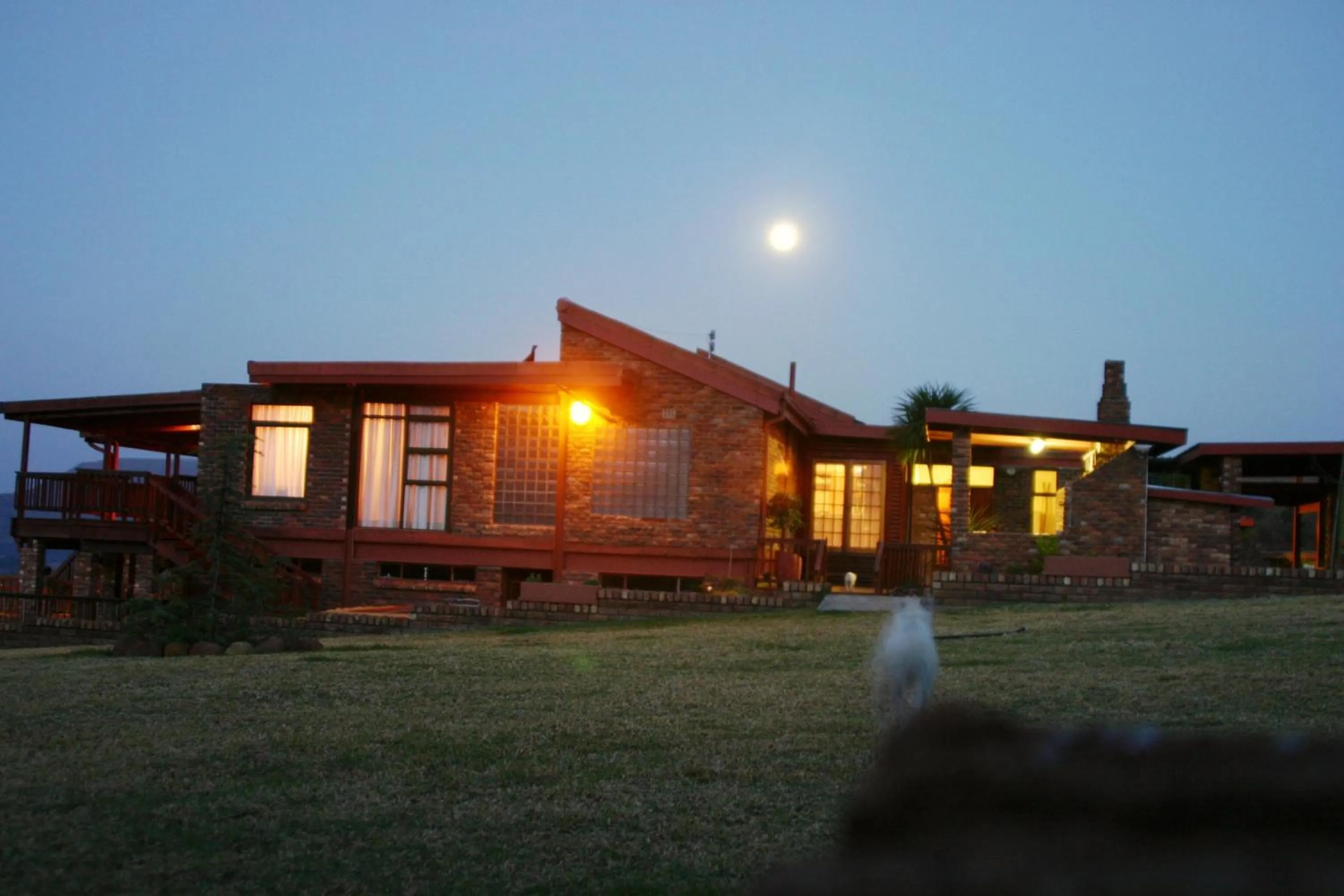 Facade/entrance in Acra-Retreat Mountain View Lodge