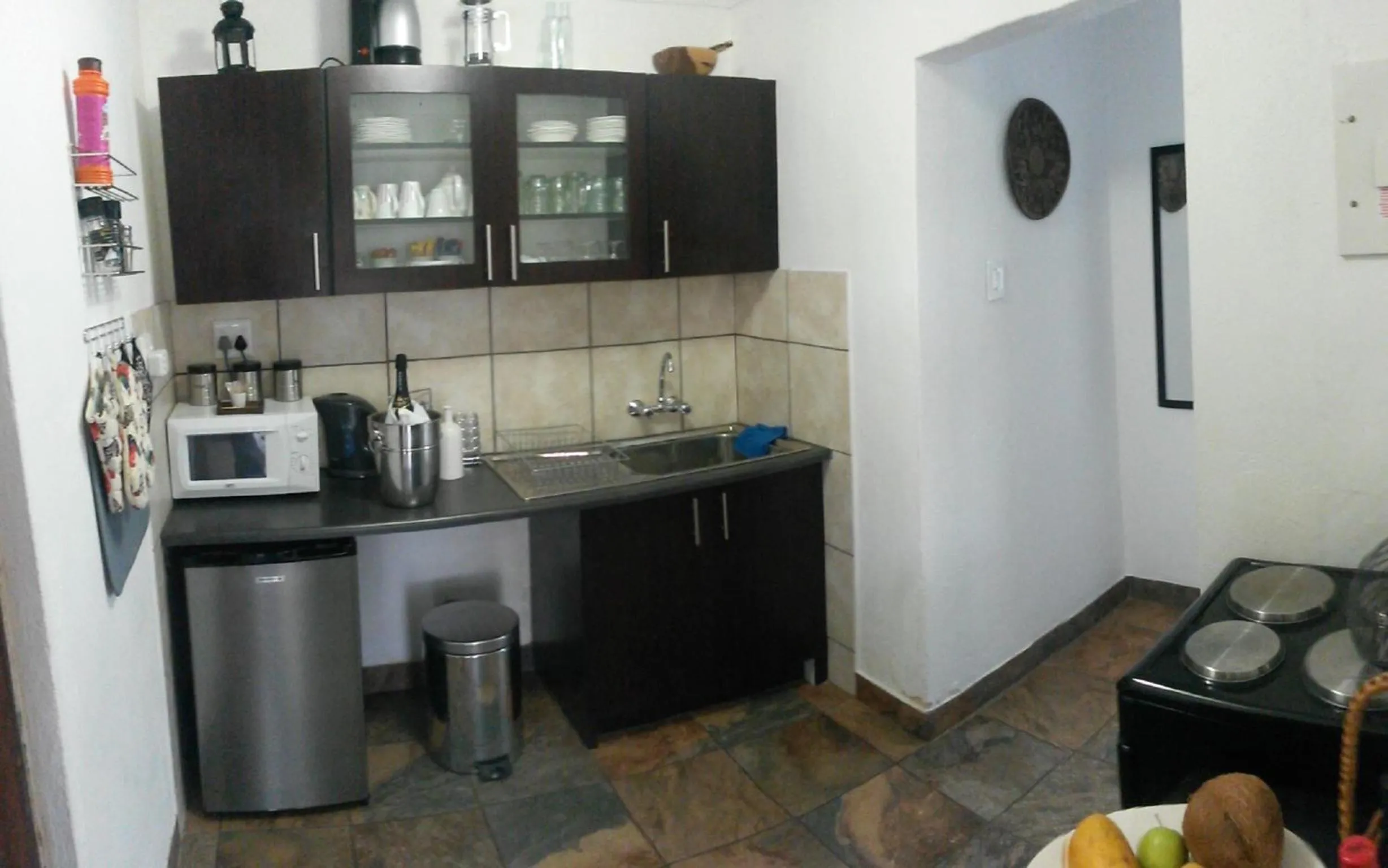 Kitchen or kitchenette in Acra-Retreat Mountain View Lodge