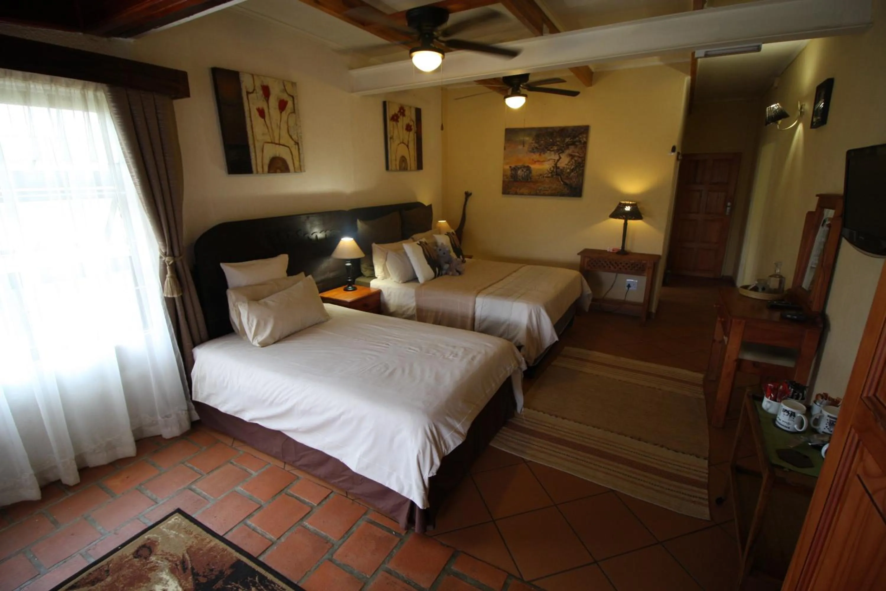 Bed in Acra-Retreat Mountain View Lodge