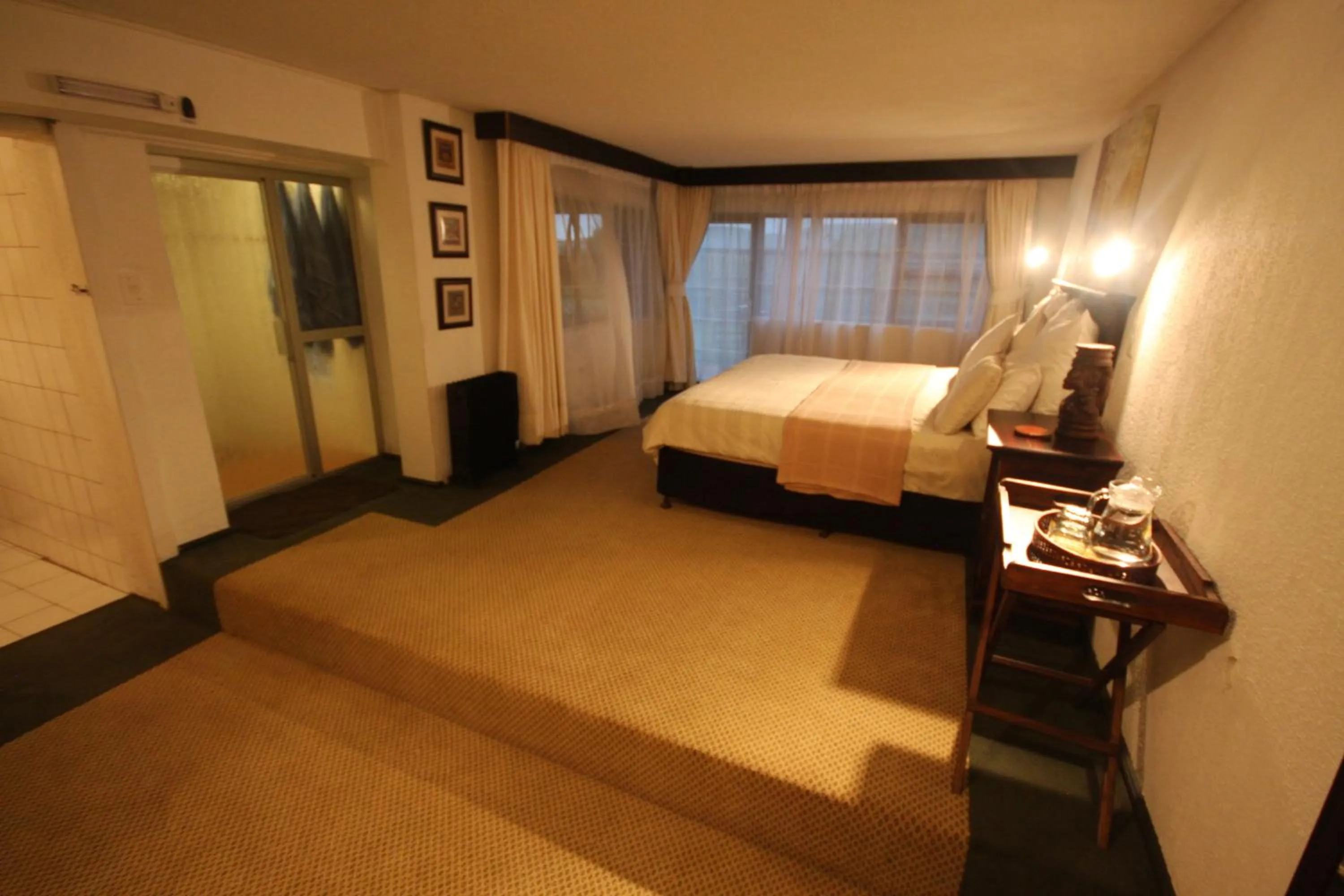 Bedroom, Bed in Acra-Retreat Mountain View Lodge
