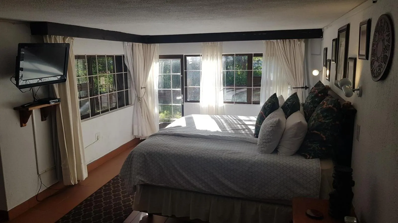 Bedroom, Bed in Acra-Retreat Mountain View Lodge