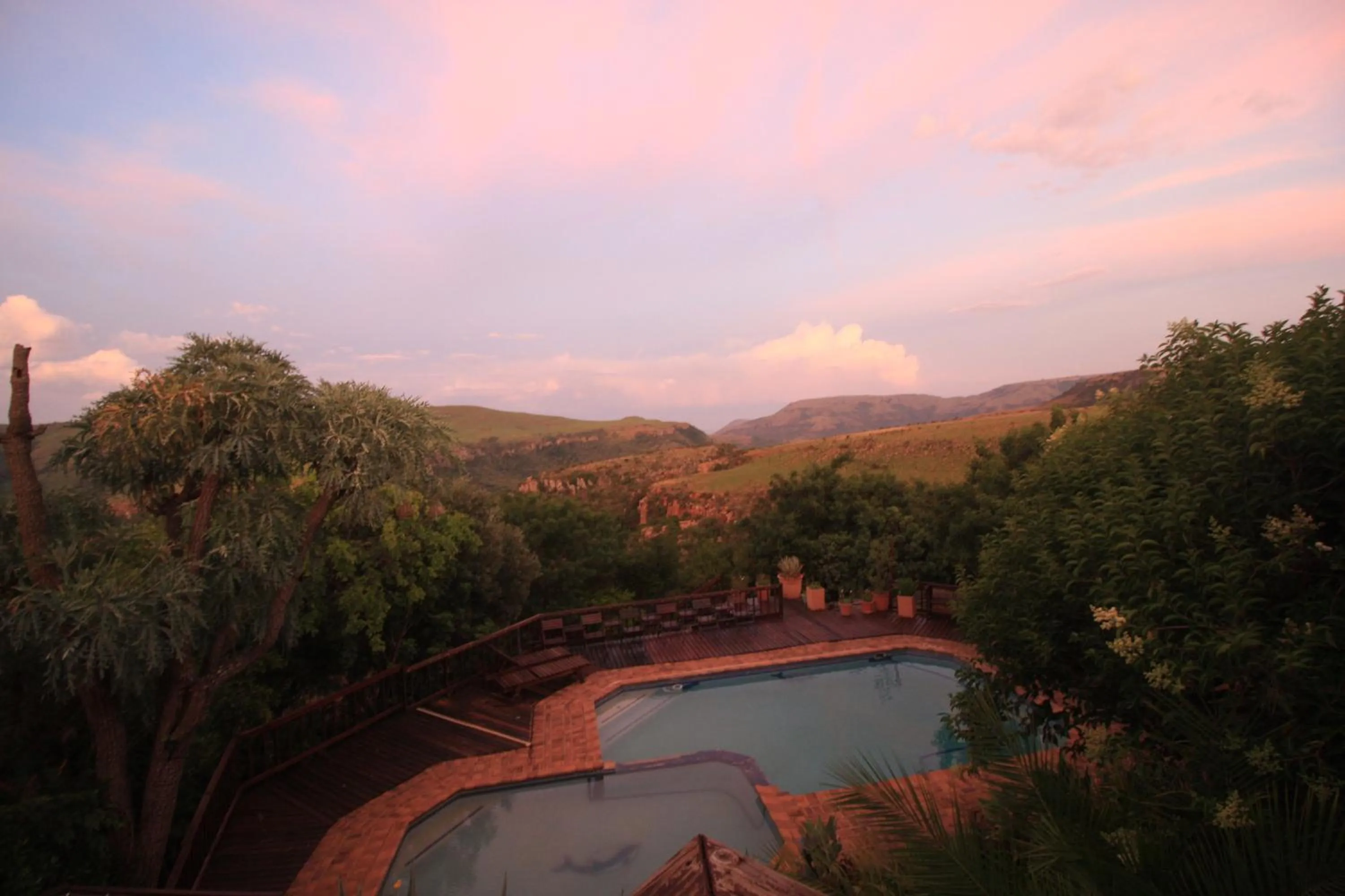 Swimming pool in Acra-Retreat Mountain View Lodge
