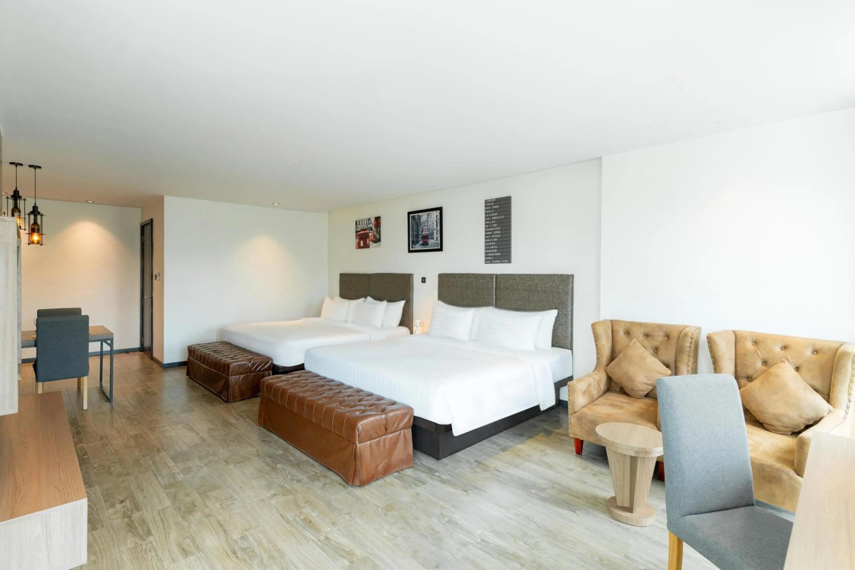 Photo of the whole room, Bed in SureStay Plus by Best Western T Pattaya