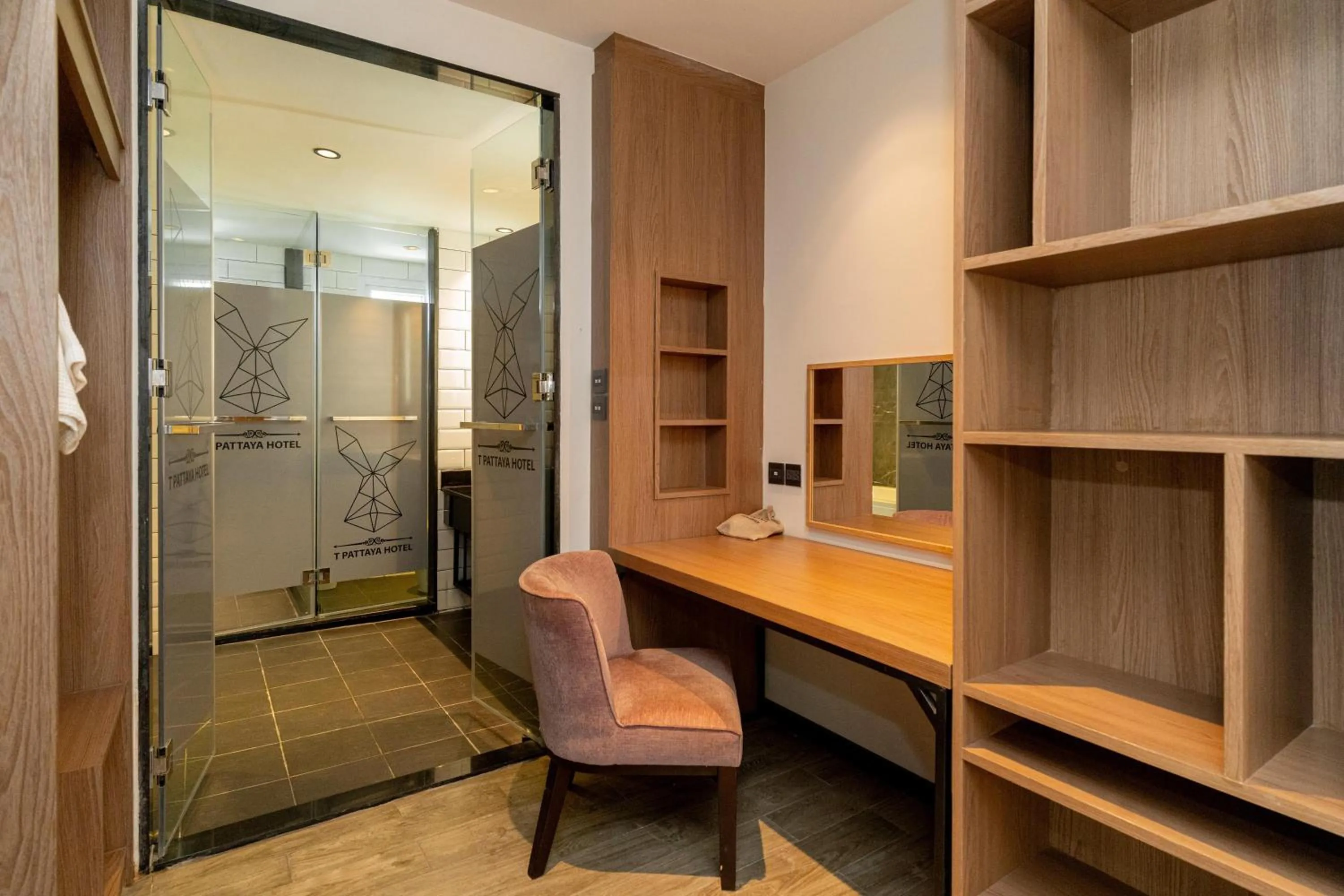 Photo of the whole room in SureStay Plus by Best Western T Pattaya