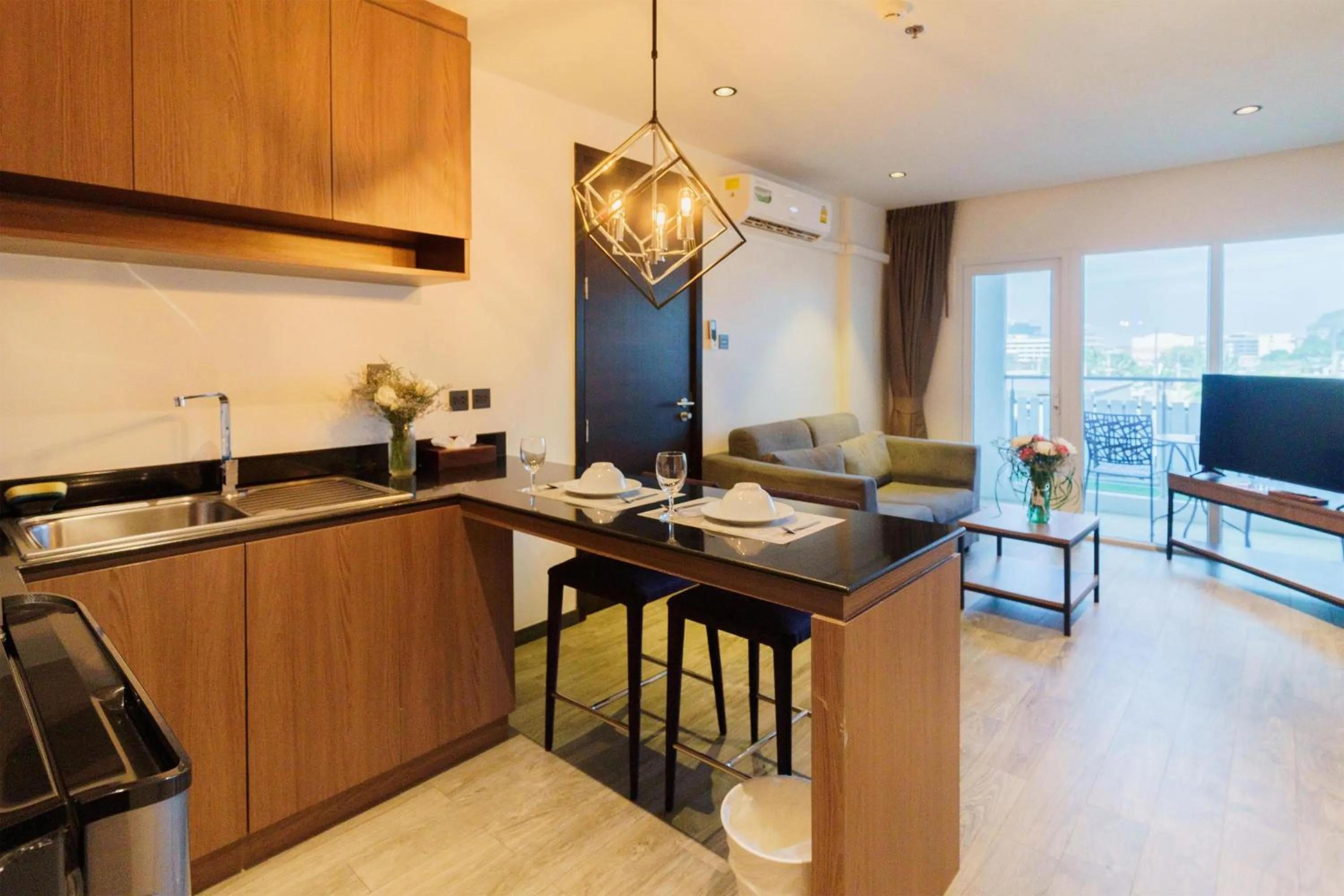 Photo of the whole room in SureStay Plus by Best Western T Pattaya