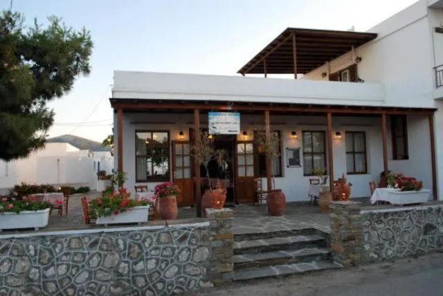 Artemon Hotel