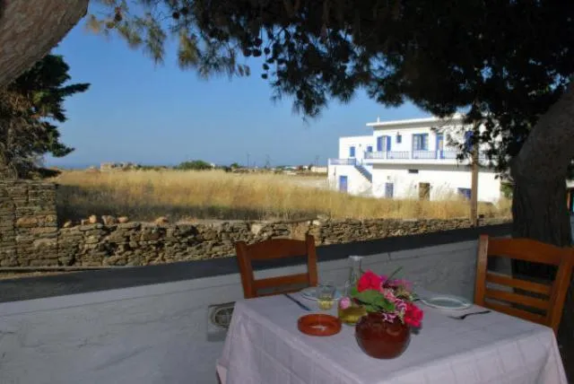 Artemon Hotel