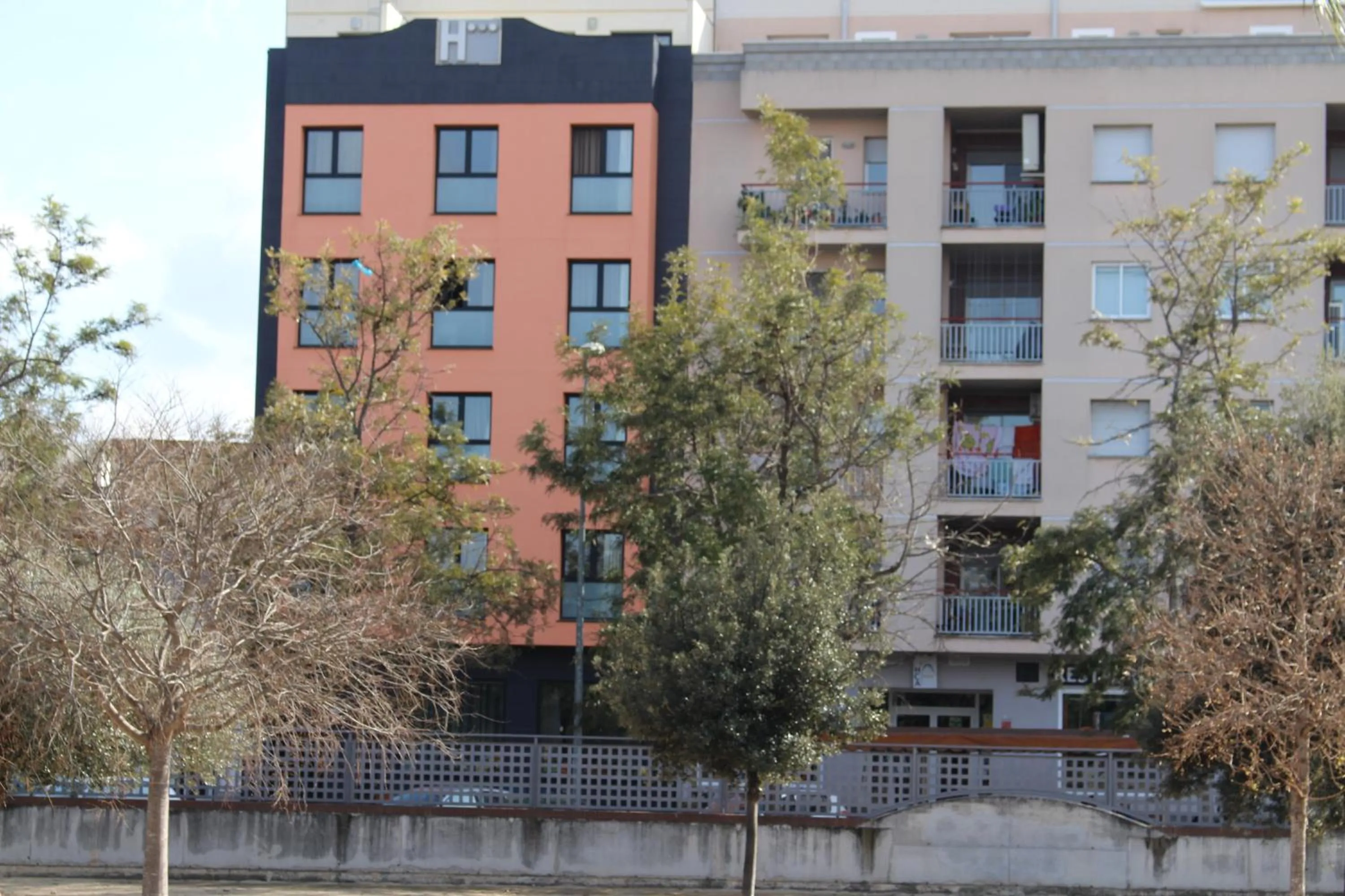 Facade/entrance in Hotel Ciutat d'Amposta