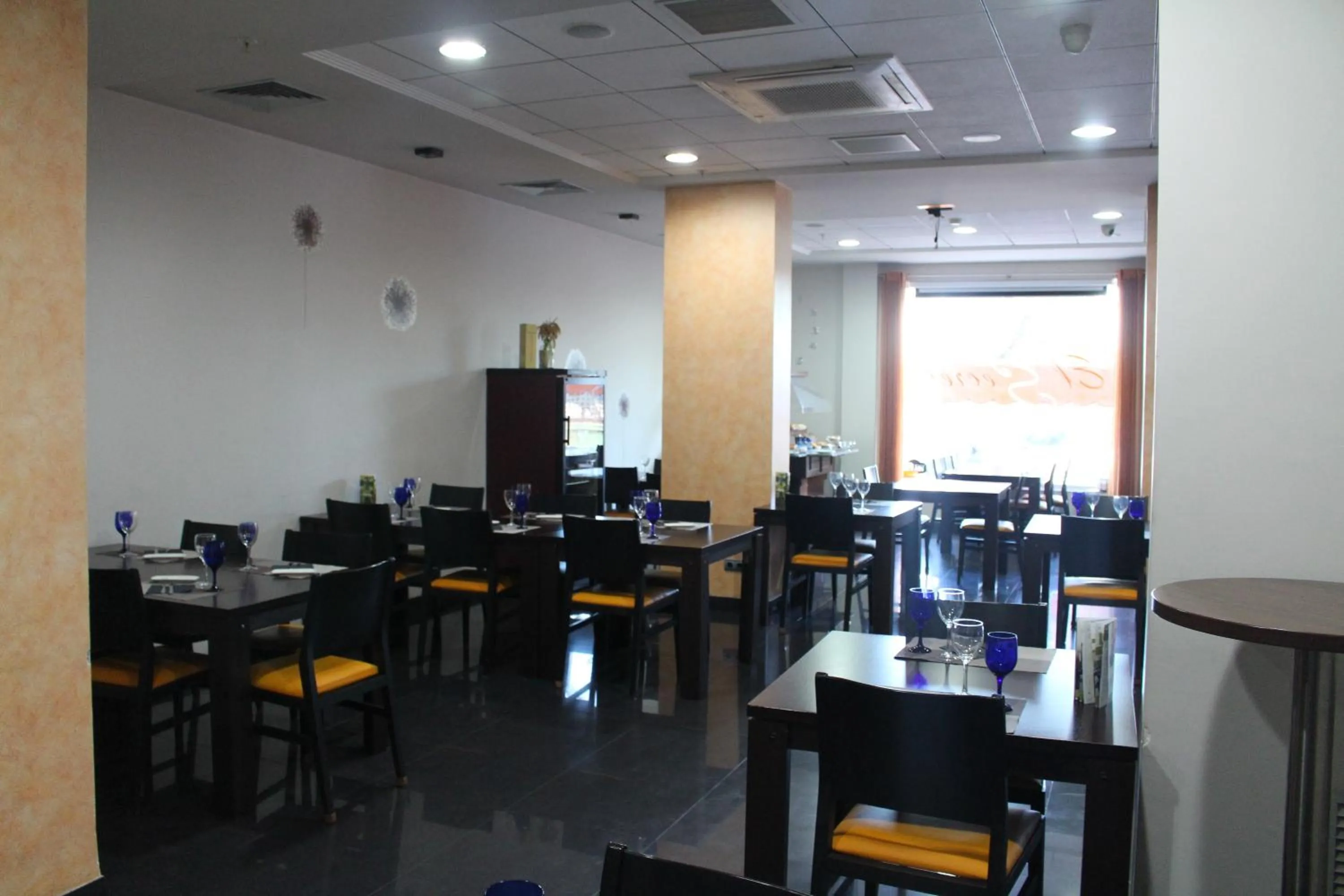 Restaurant/places to eat in Hotel Ciutat d'Amposta