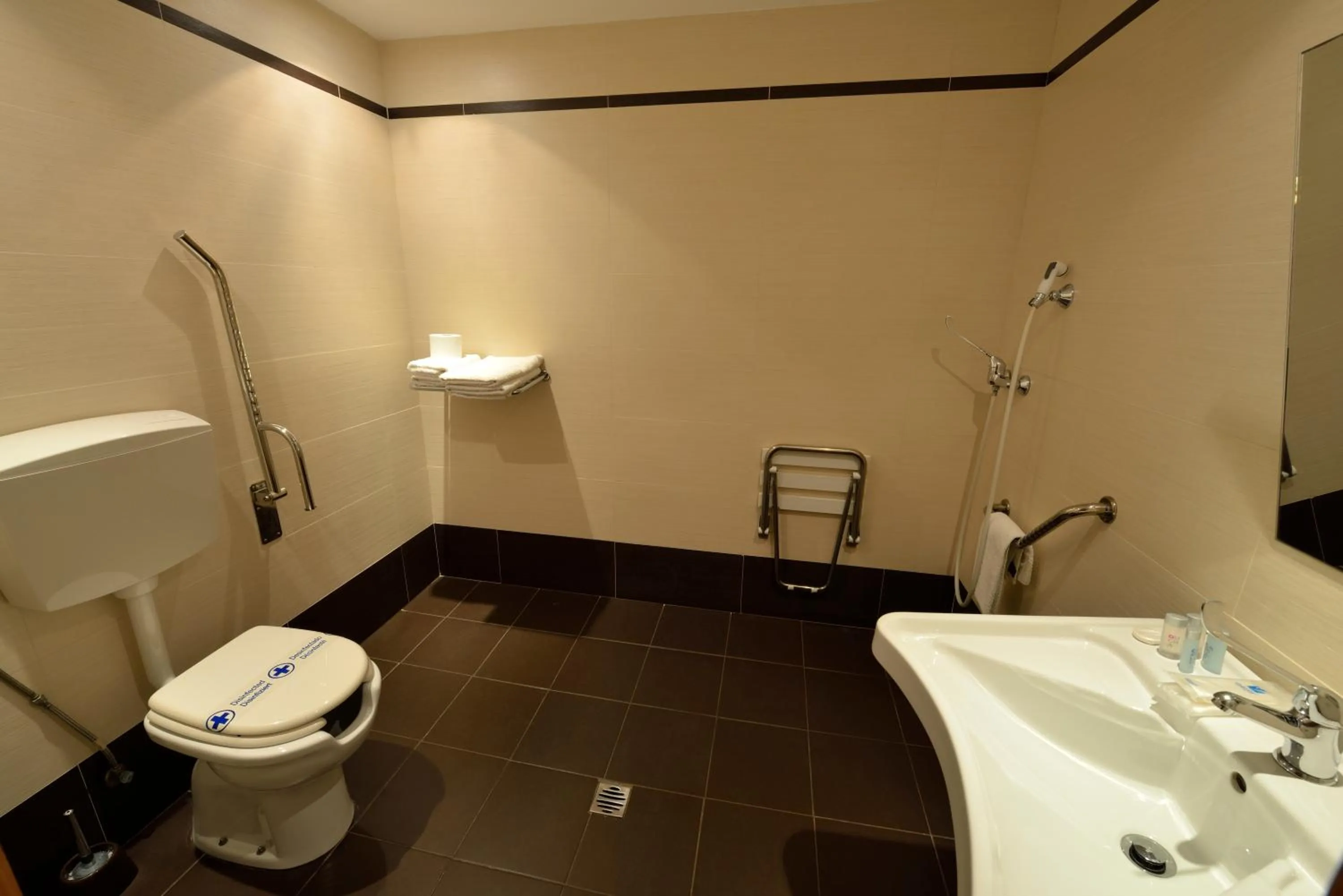 Bathroom in Hotel Ciutat d'Amposta