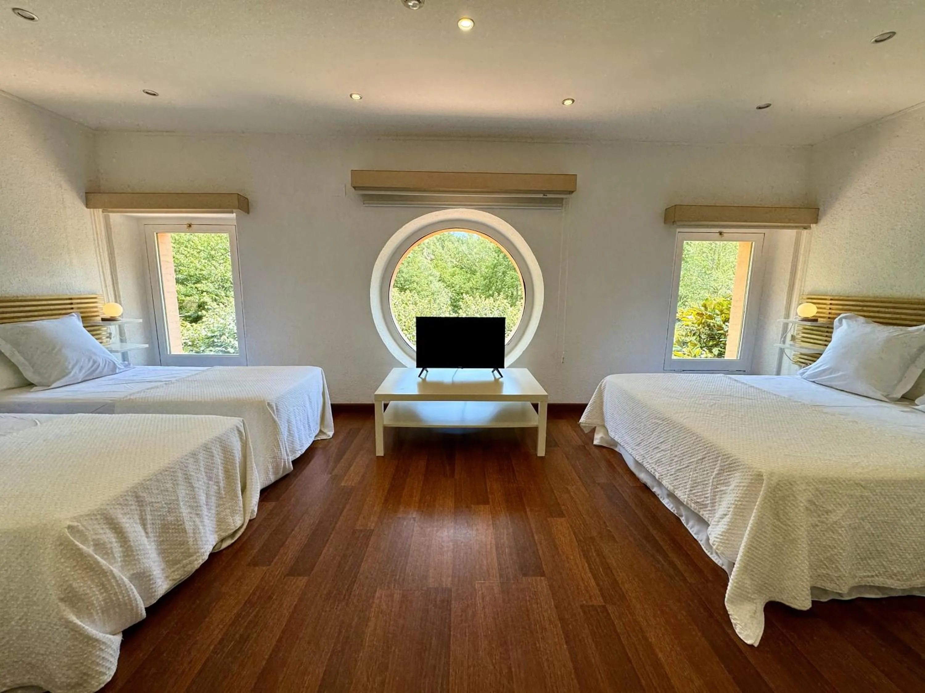 Photo of the whole room in Hotel Spa La Central - Adults Only