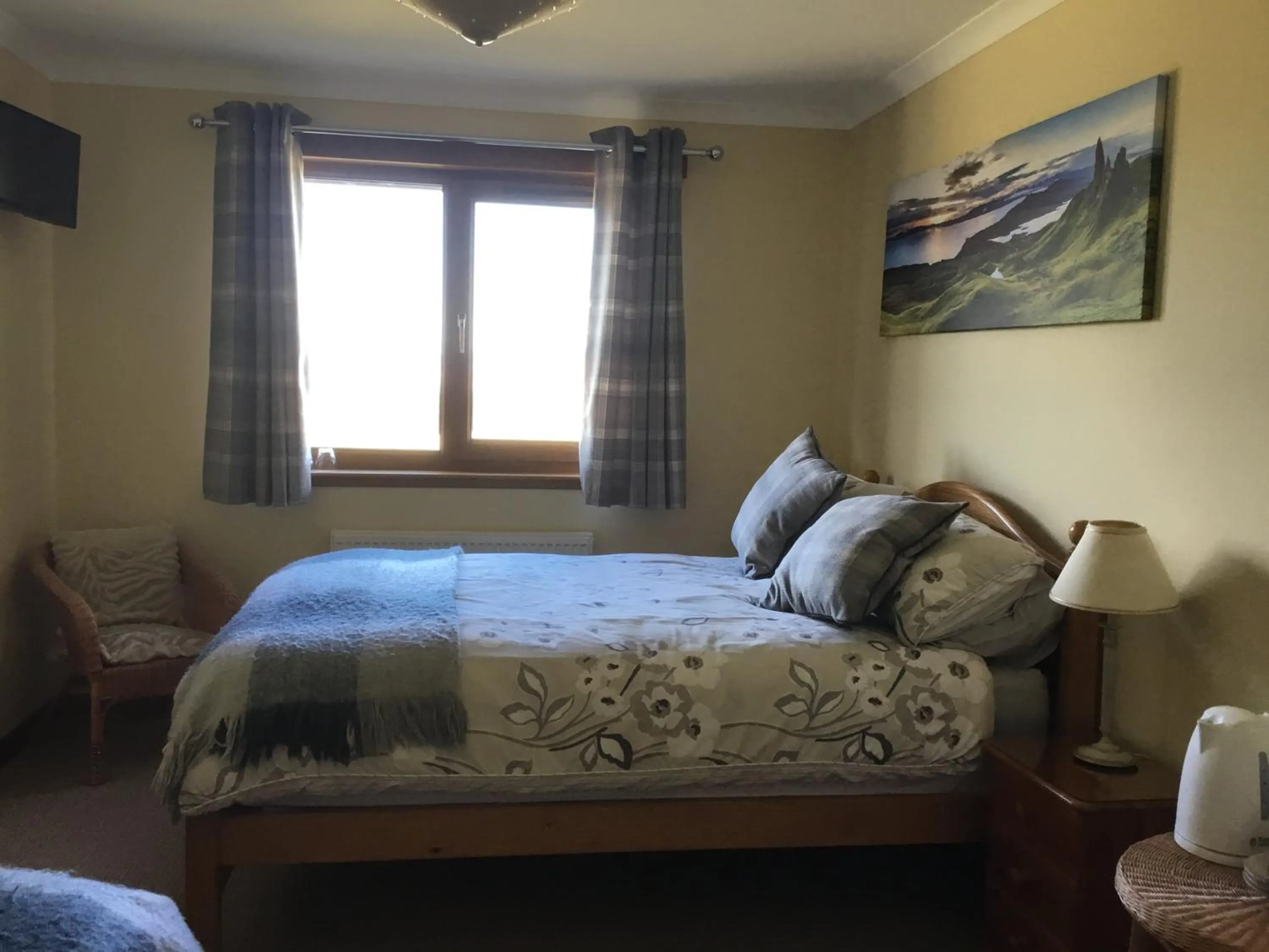 Bedroom in House on the Falls