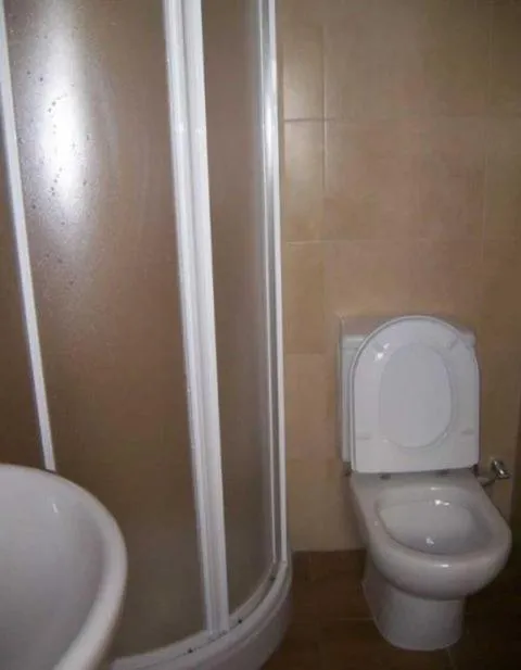 Bathroom in Apartamentos Albamar II