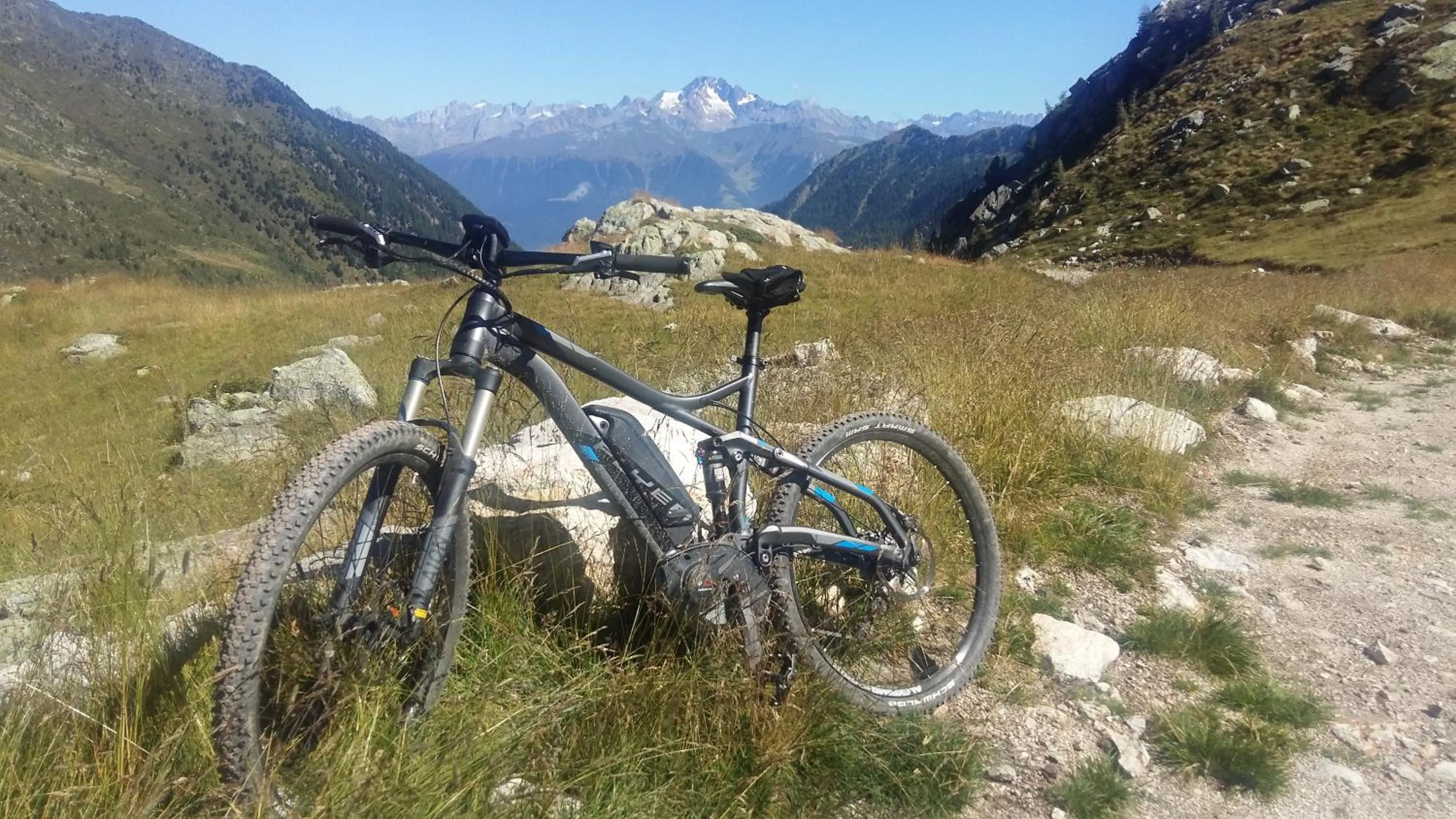 Cycling in AR Mountains Lodge Villachiara