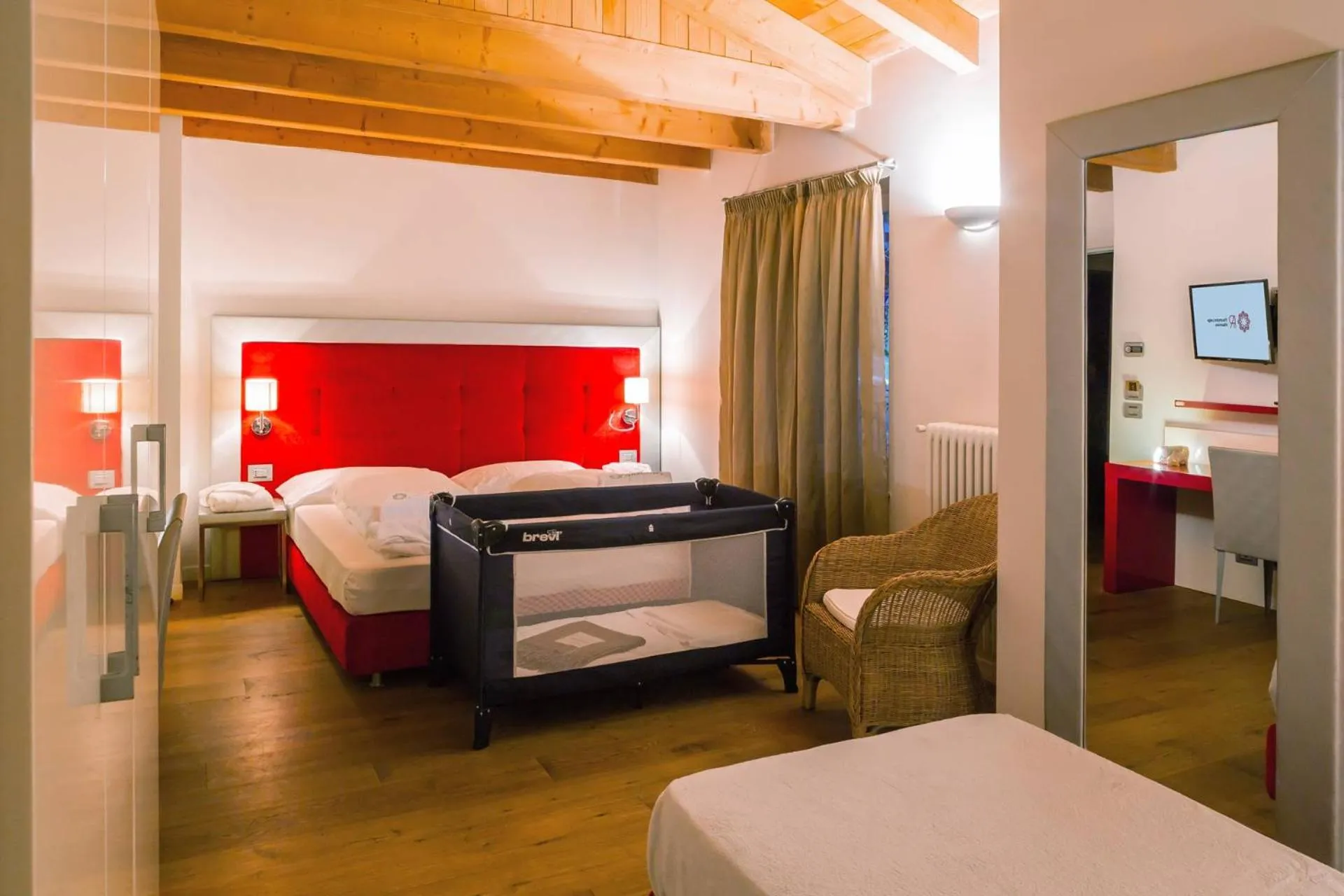 Bed in AR Mountains Lodge Villachiara