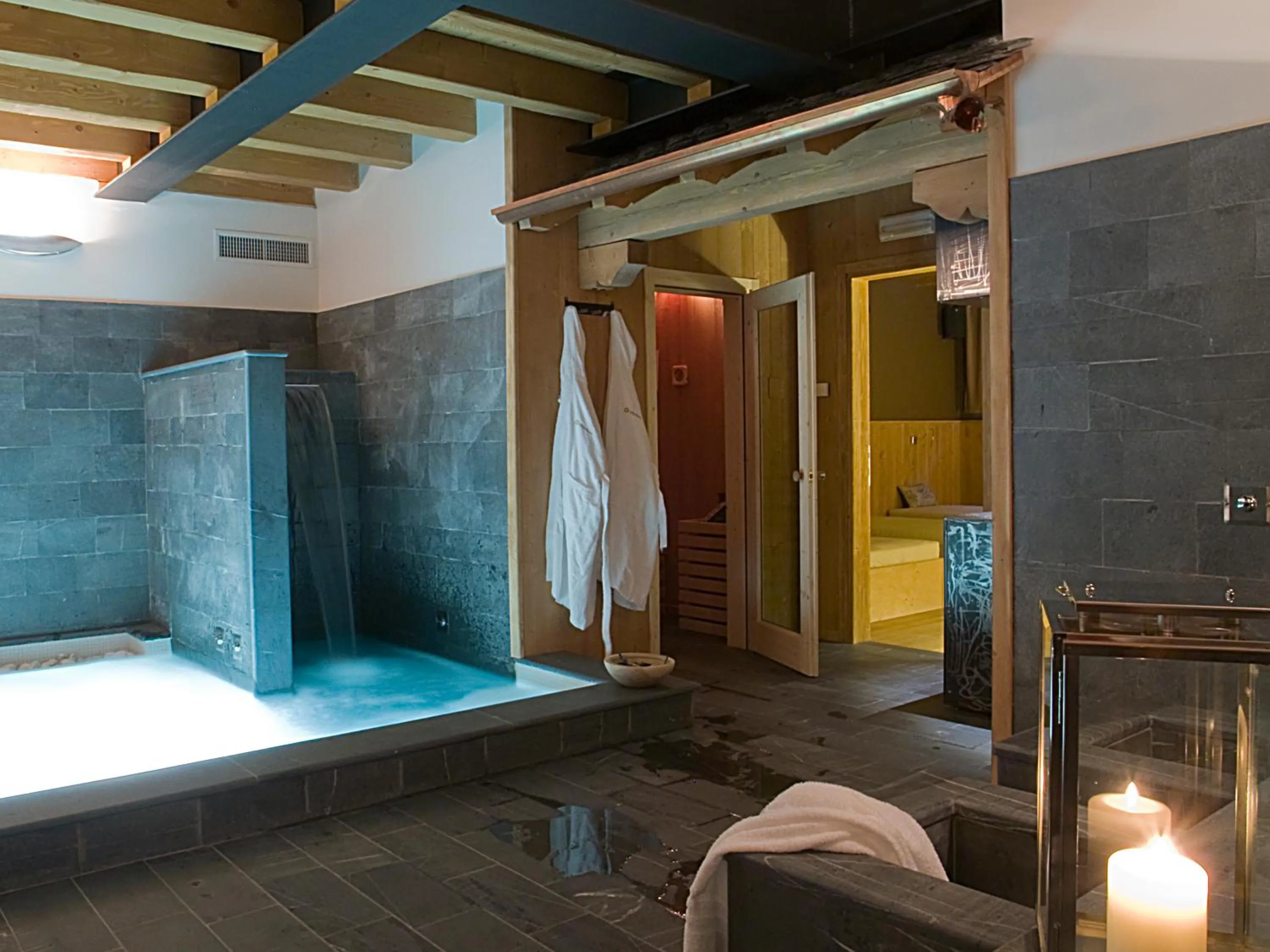 Spa and wellness centre/facilities in AR Mountains Lodge Villachiara