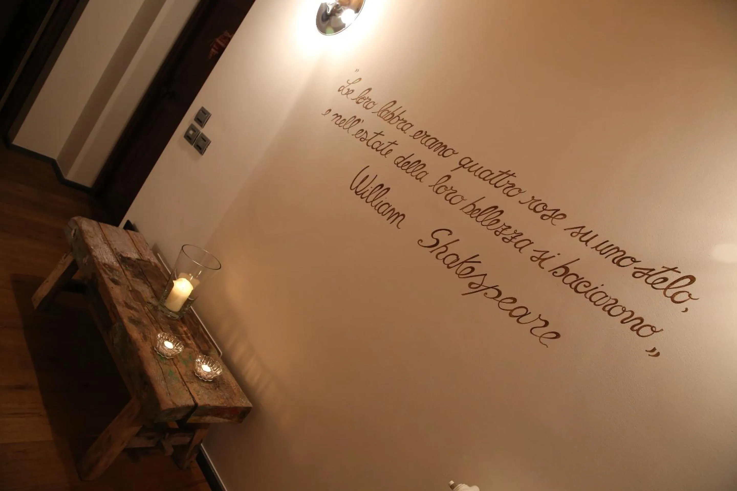 Decorative detail in AR Mountains Lodge Villachiara