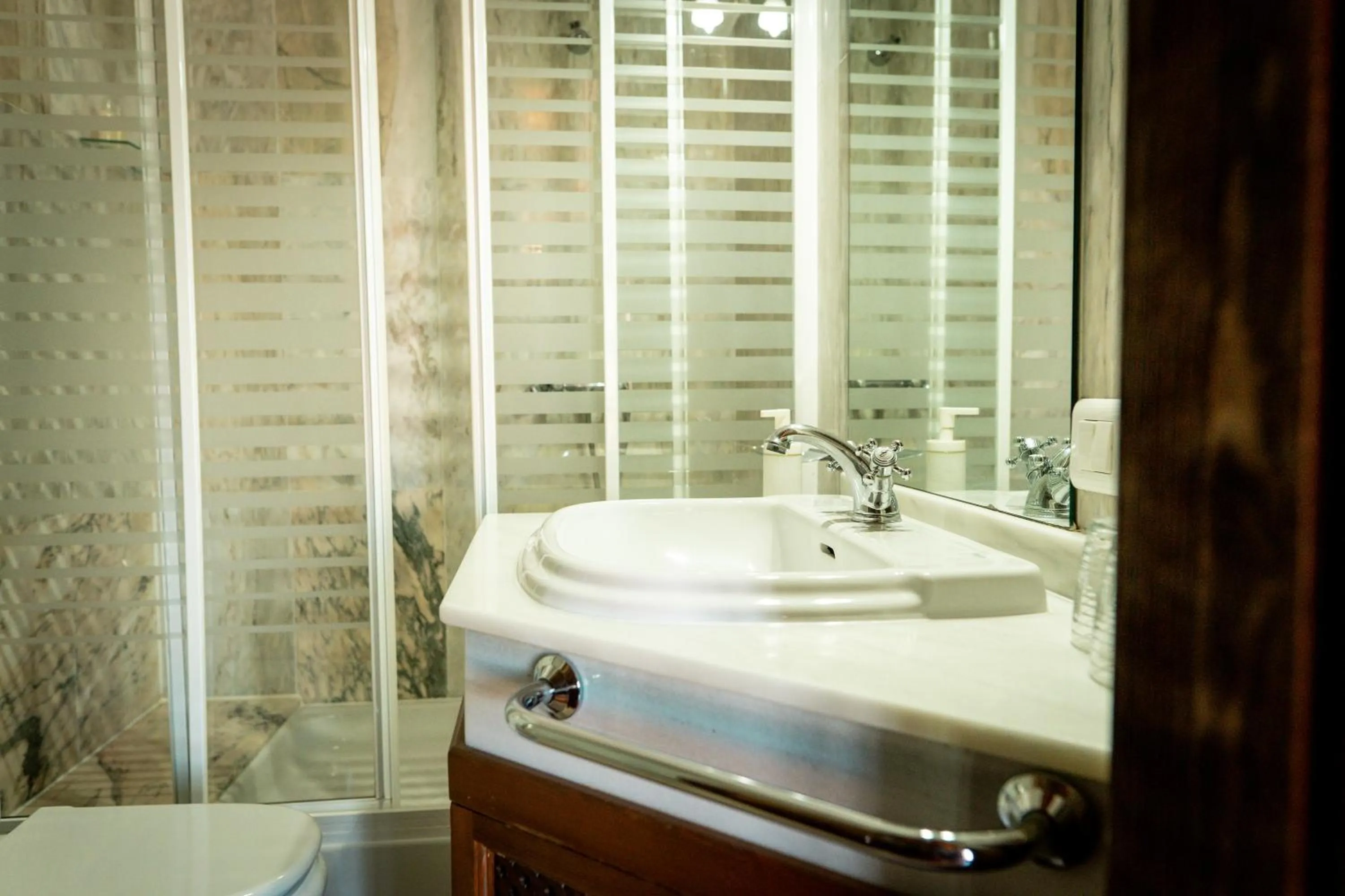 Bathroom in La Colegiata De Ronda