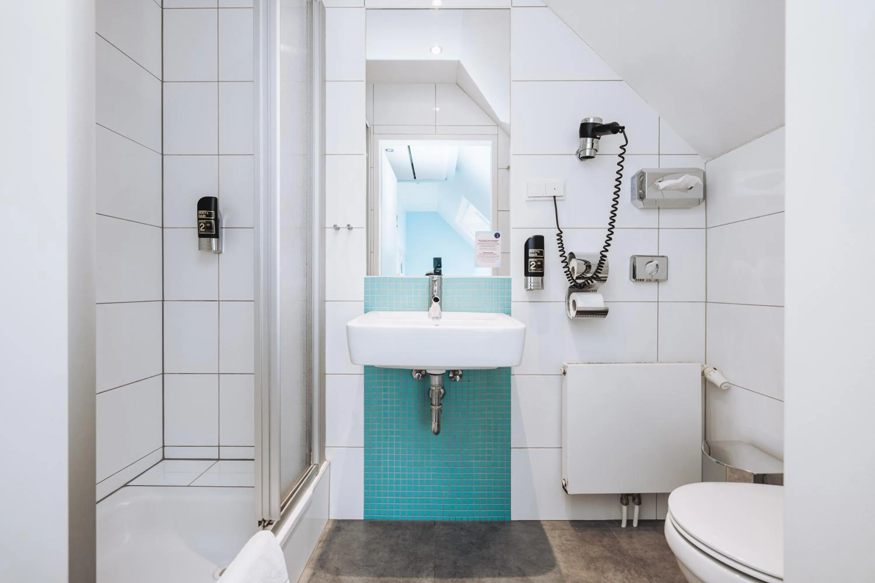 Bathroom in MEININGER Hotel Wien Downtown Franz