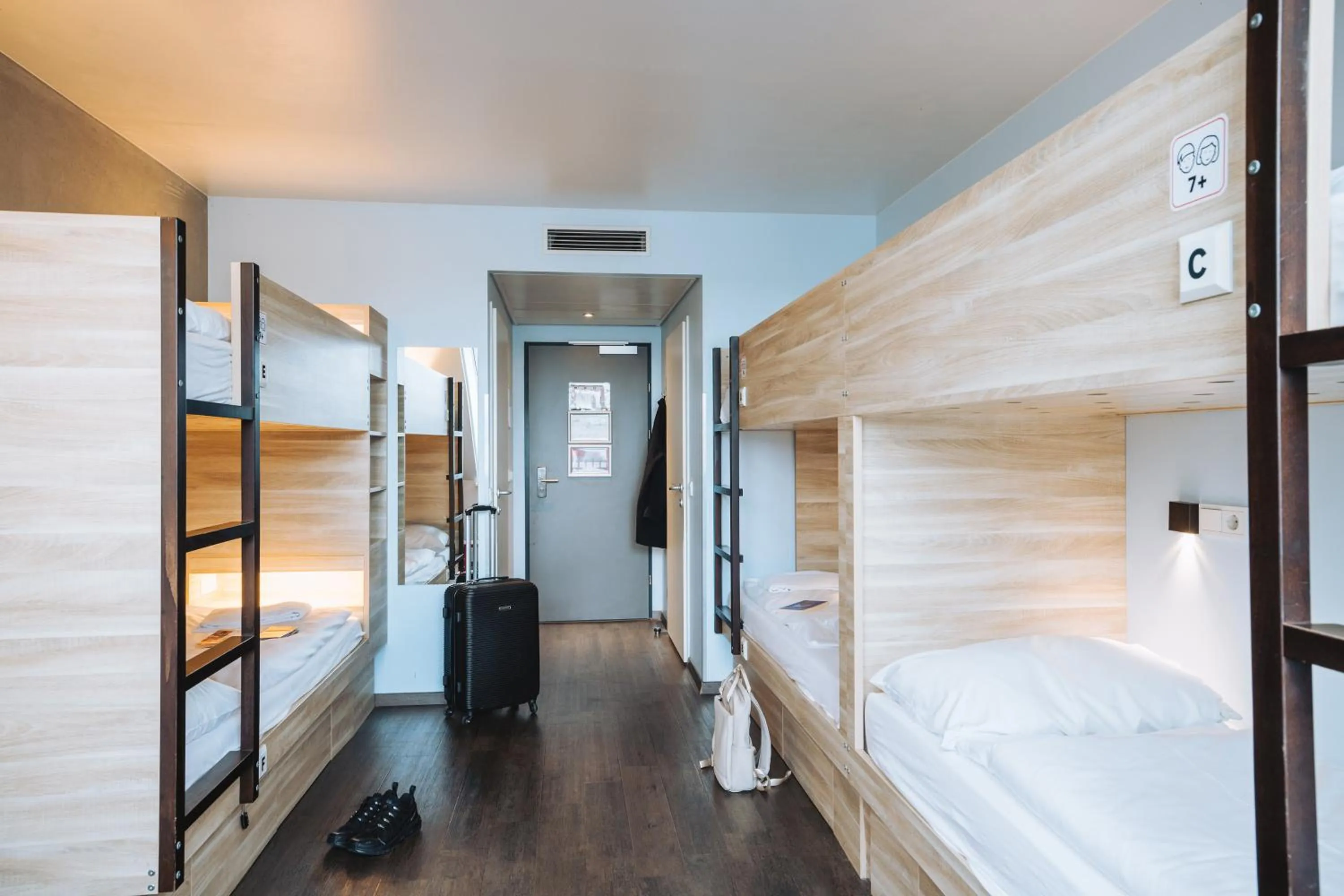 bunk bed, Bed in MEININGER Hotel Wien Downtown Franz