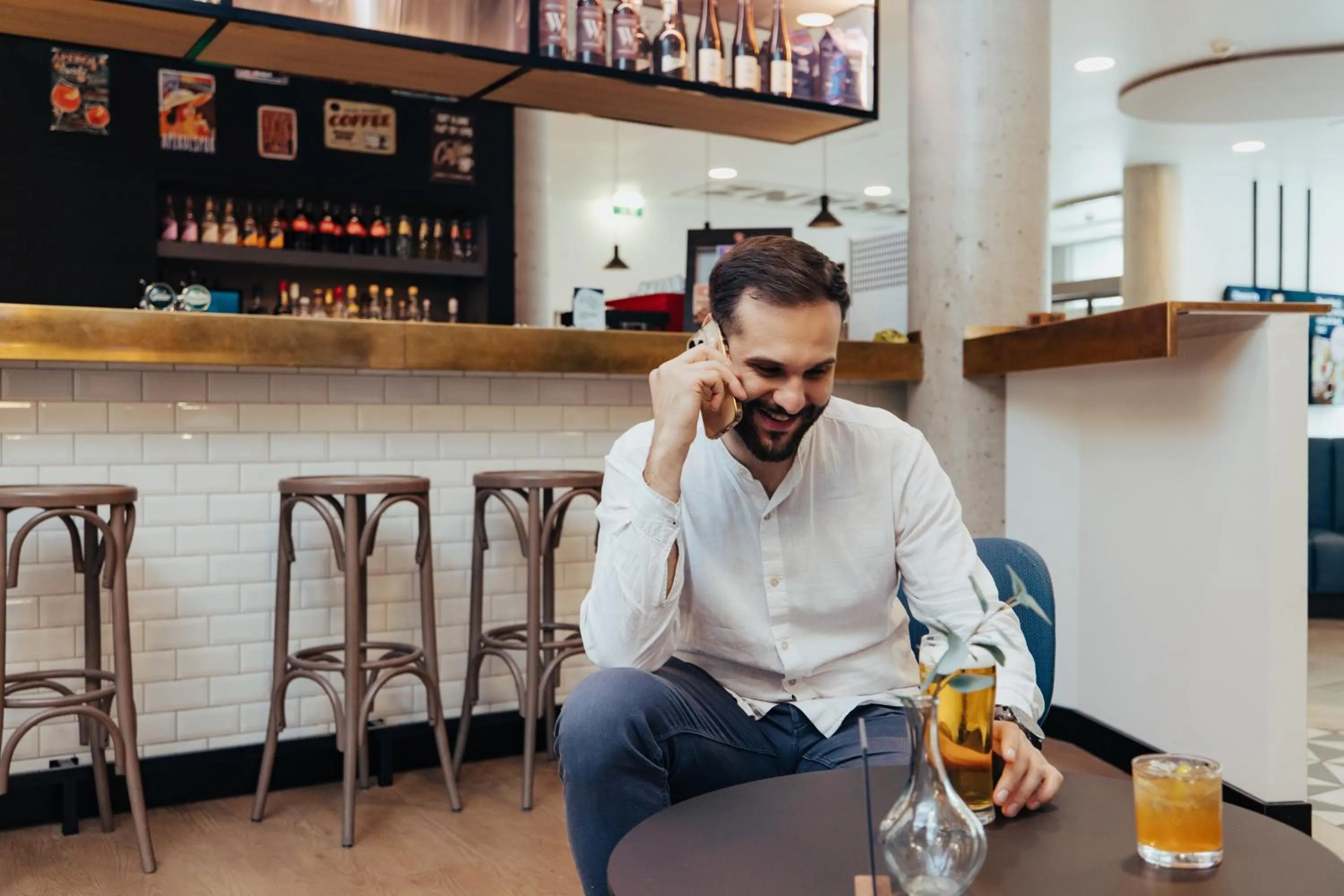 Lounge or bar in MEININGER Hotel Wien Downtown Franz