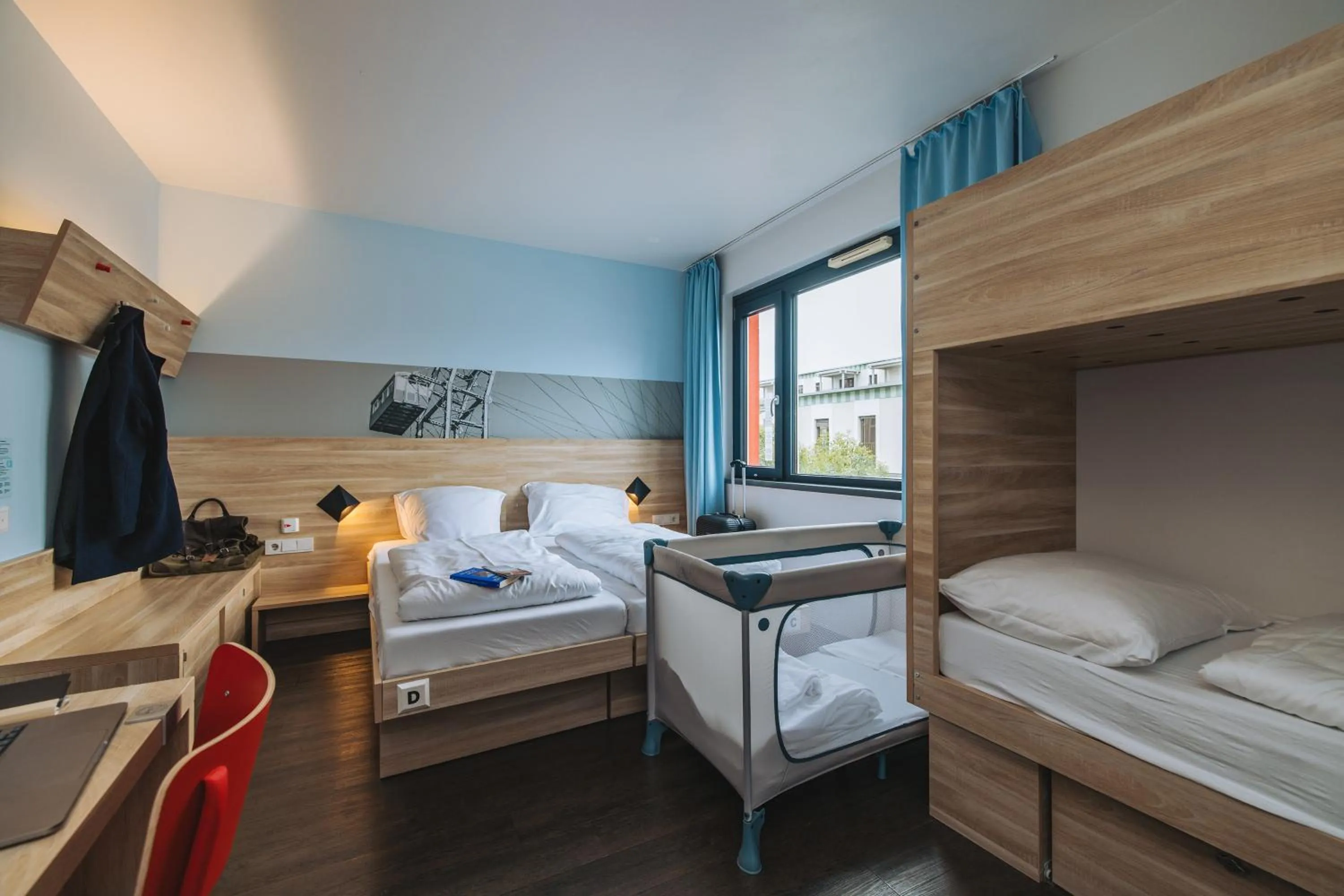 Bedroom, Bed in MEININGER Hotel Wien Downtown Franz