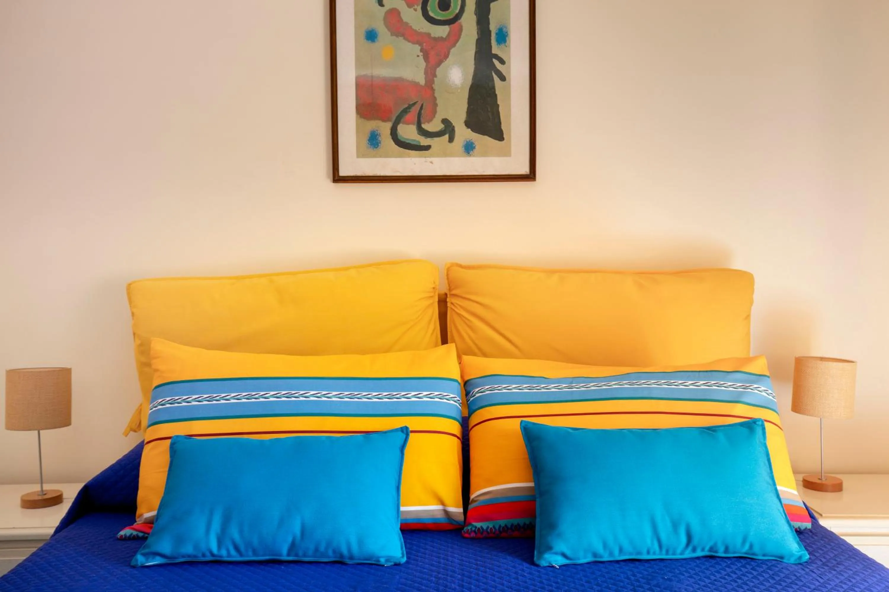 Decorative detail, Bed in Villa Rosa Sorrento