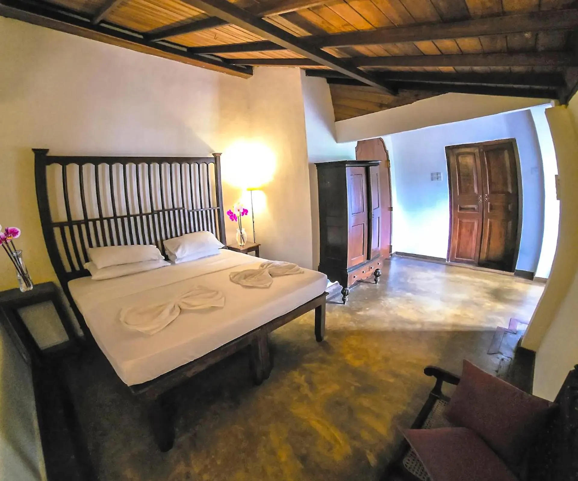 Deluxe Double Room with Shower in Villa Kusum