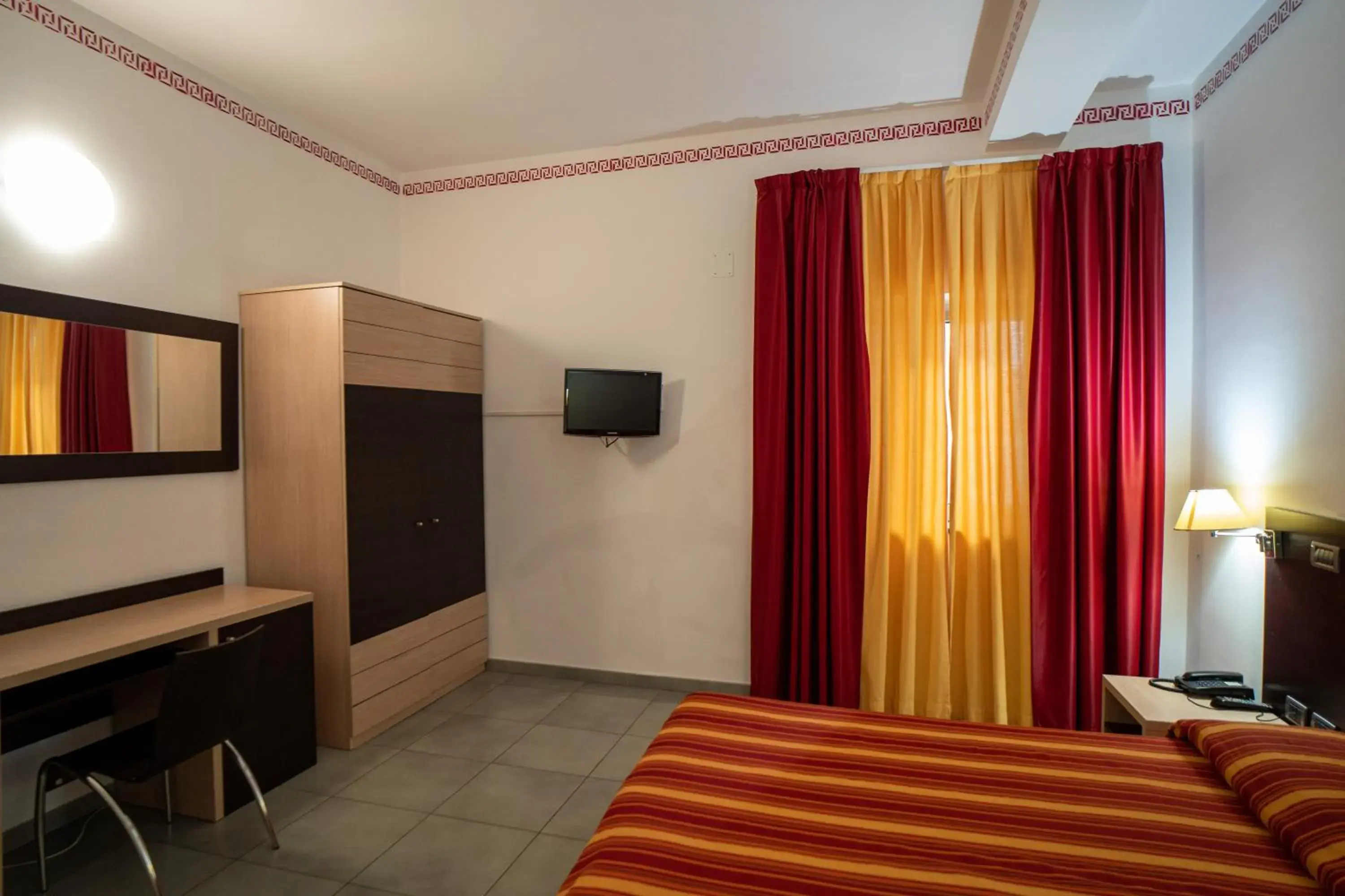 Double or Twin Room - single occupancy in Hotel Insteia Double or Twin Room - single occupancy in Hotel Insteia