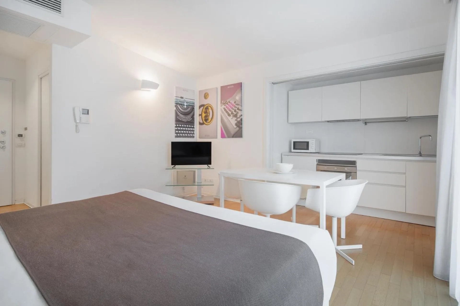 Kitchen or kitchenette in Felix Hotels - Residence Hotel Grandi Magazzini