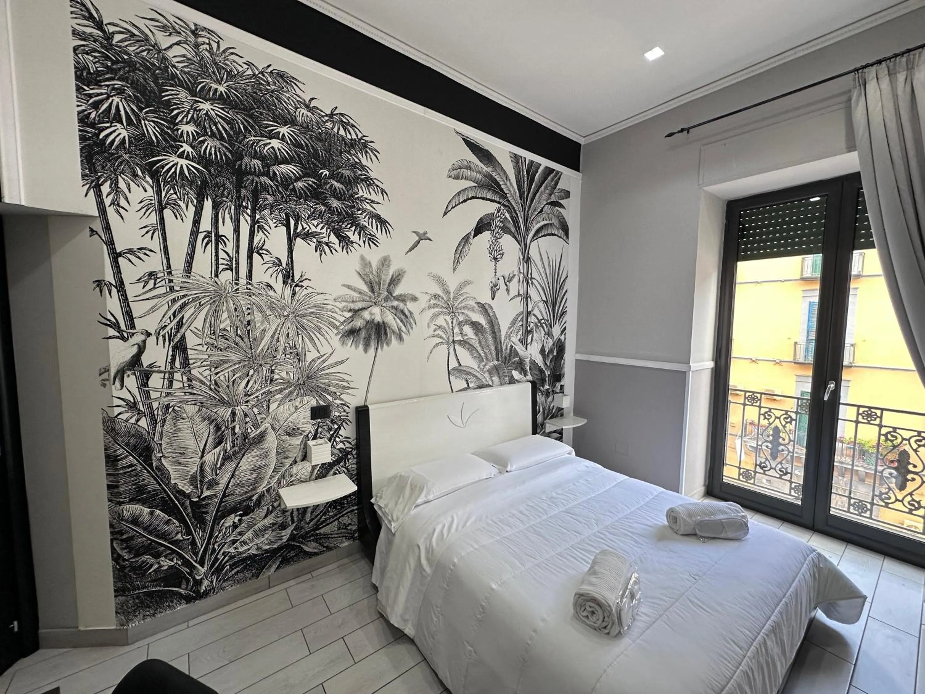 Parthenope Rooms