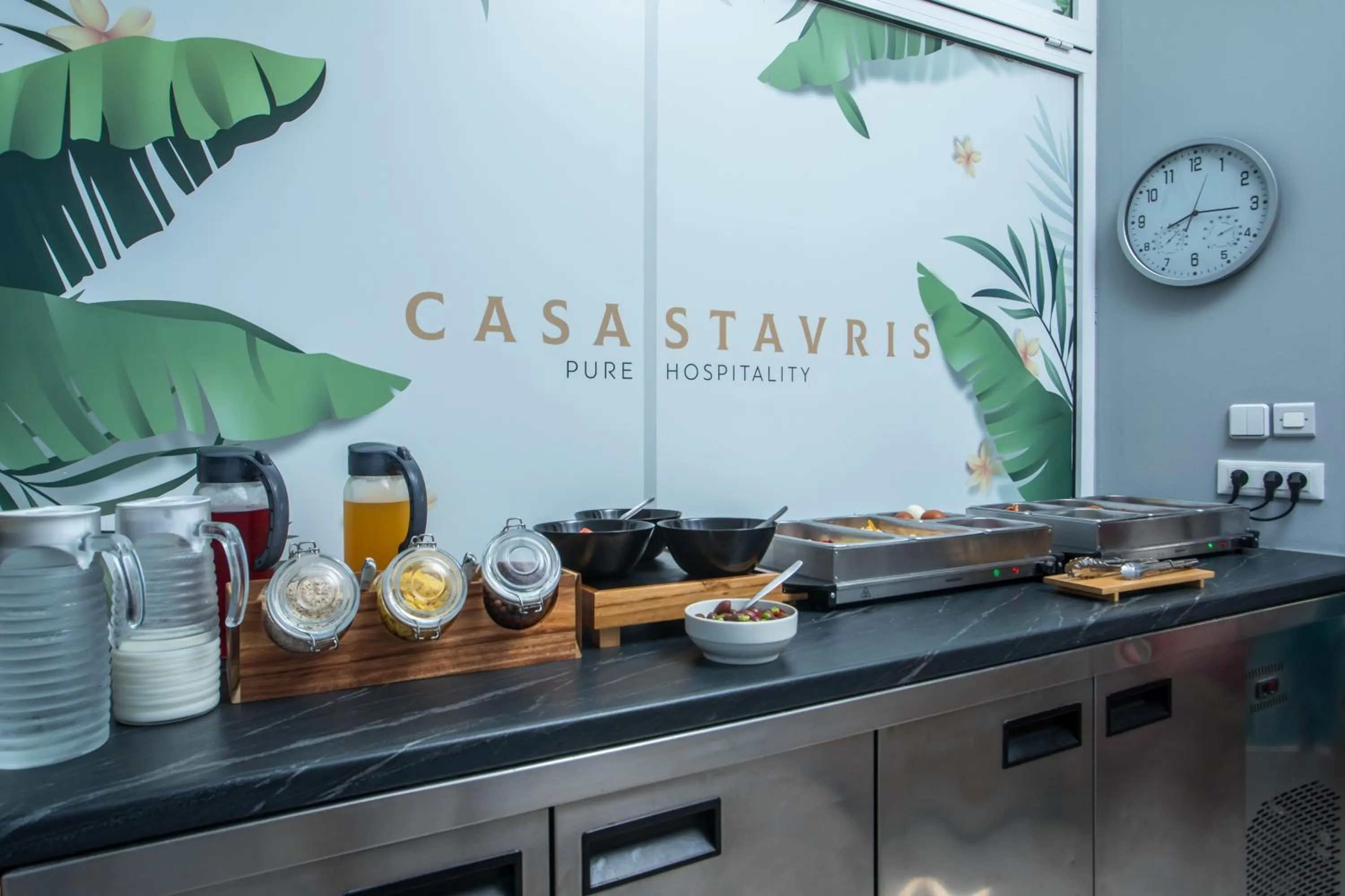 Breakfast in CasaStavris - Aparts & Pool Suites