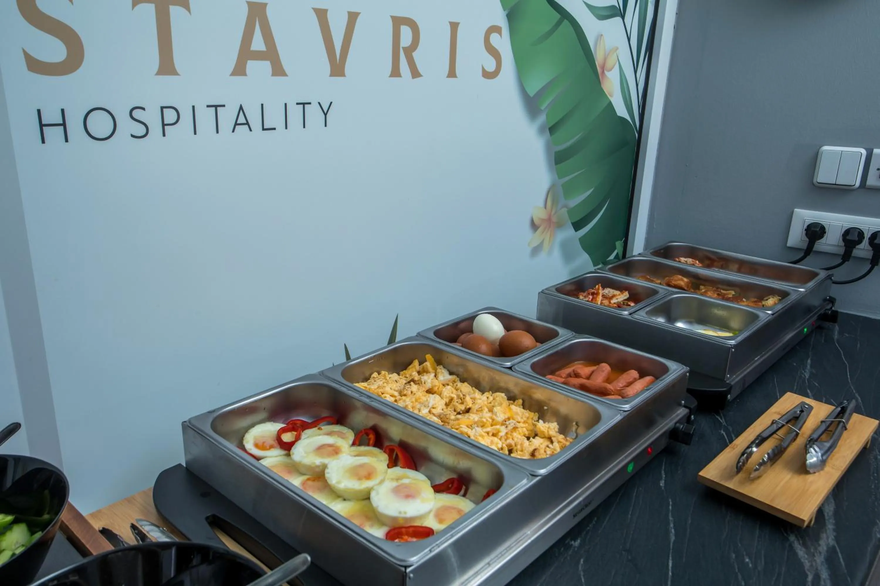 Food in CasaStavris - Aparts & Pool Suites