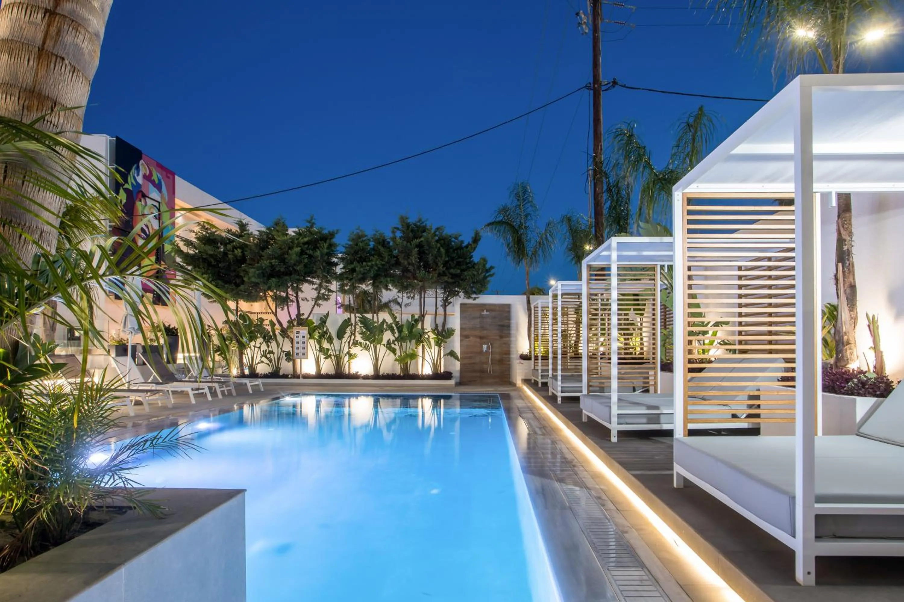 Swimming pool in CasaStavris - Aparts & Pool Suites