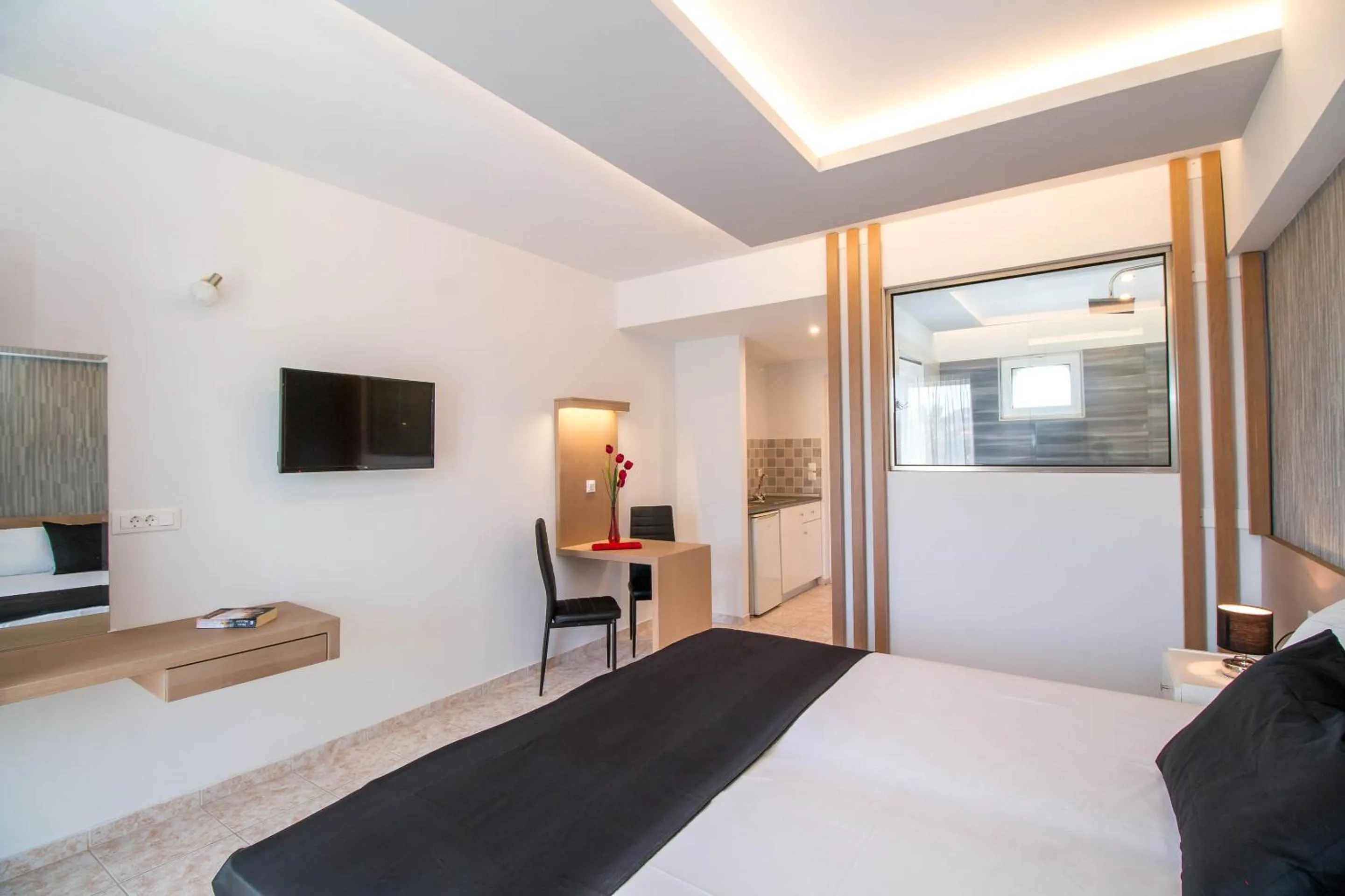TV and multimedia, Bed in CasaStavris - Aparts & Pool Suites
