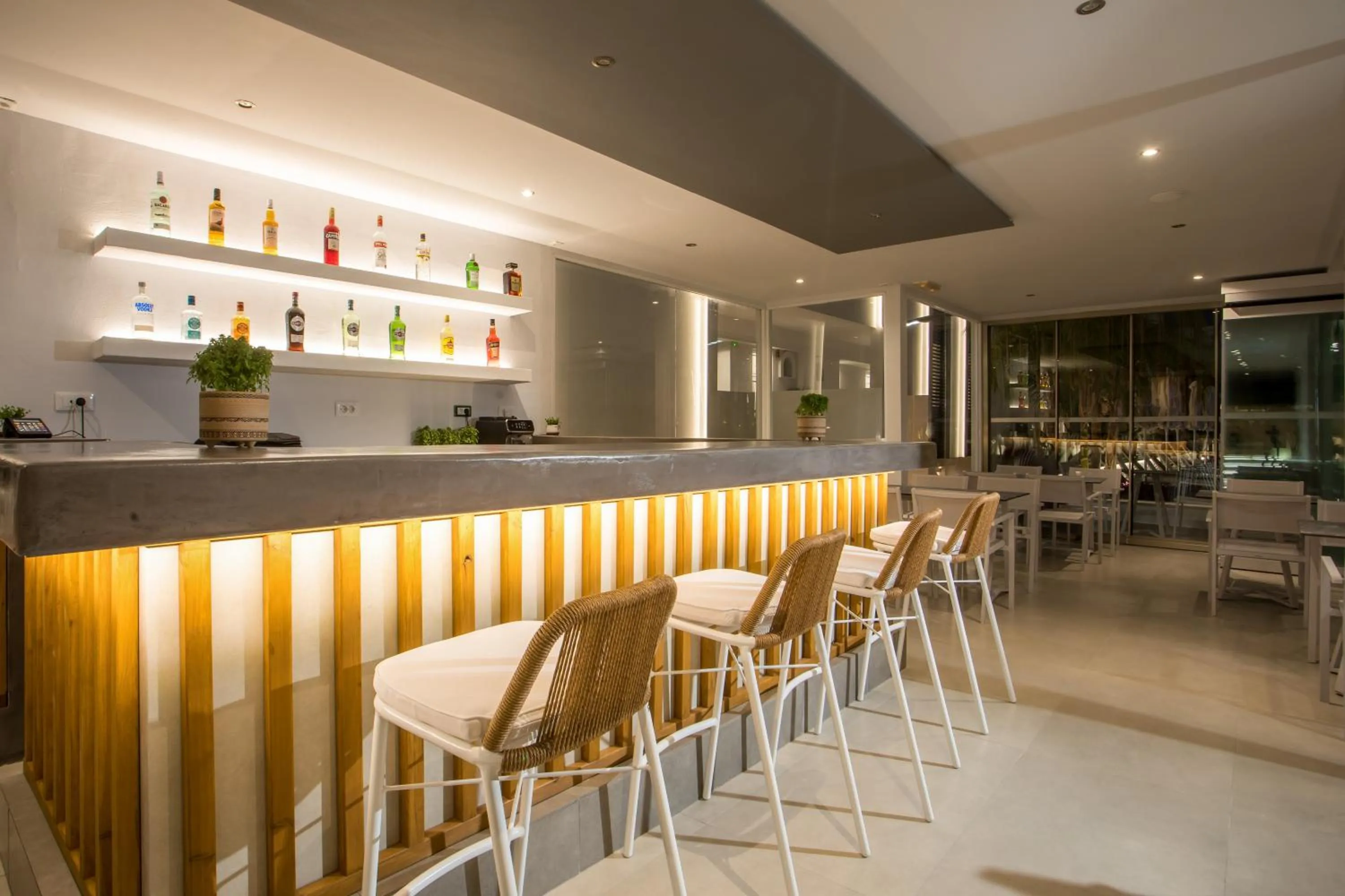 Lounge or bar in CasaStavris - Aparts & Pool Suites