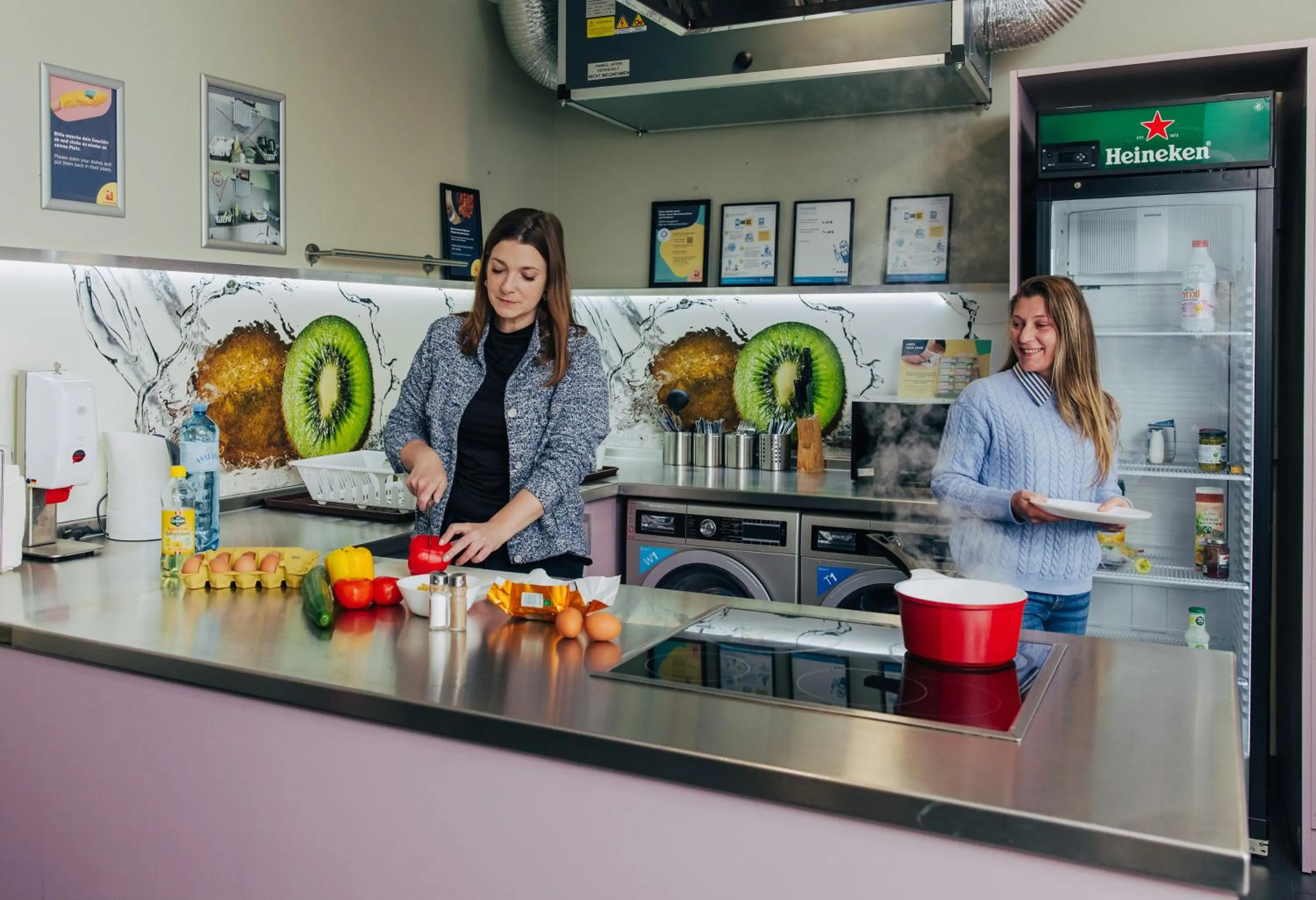 kitchen in MEININGER Hotel Wien Downtown Sissi