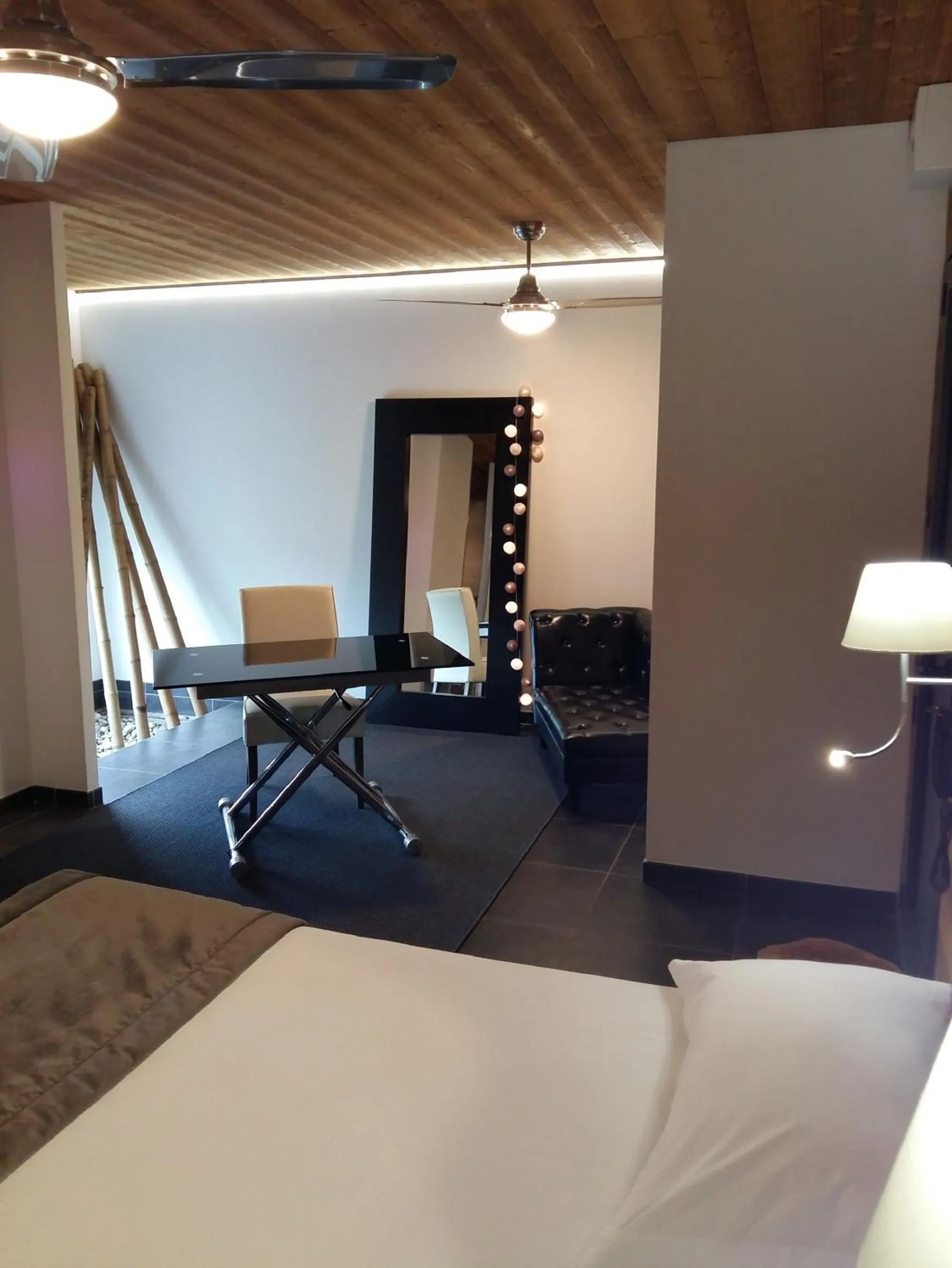 Photo of the whole room, Bed in Bio-Motel