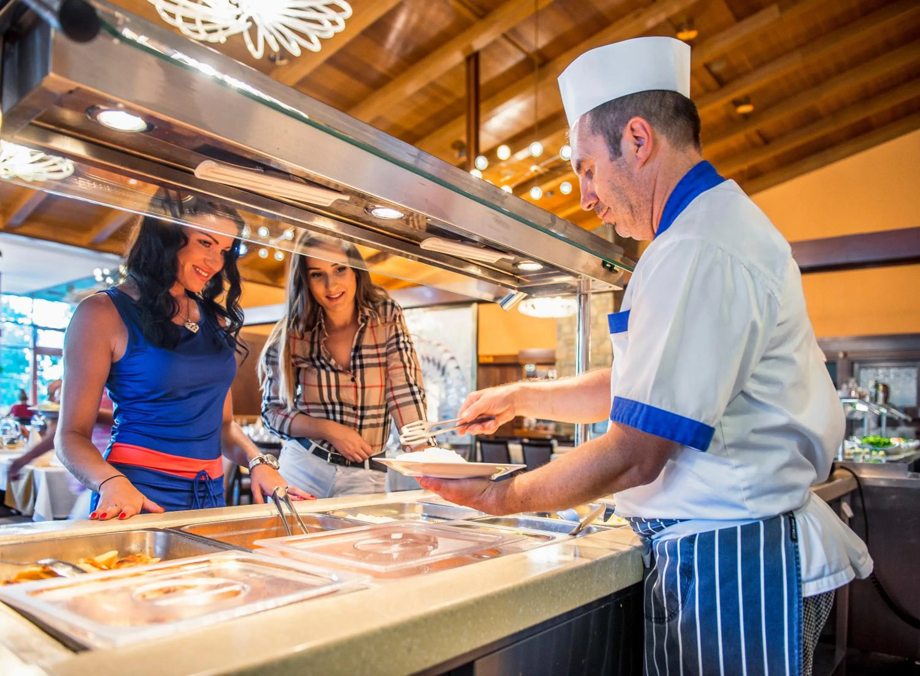 Restaurant/places to eat in Hotel Patria