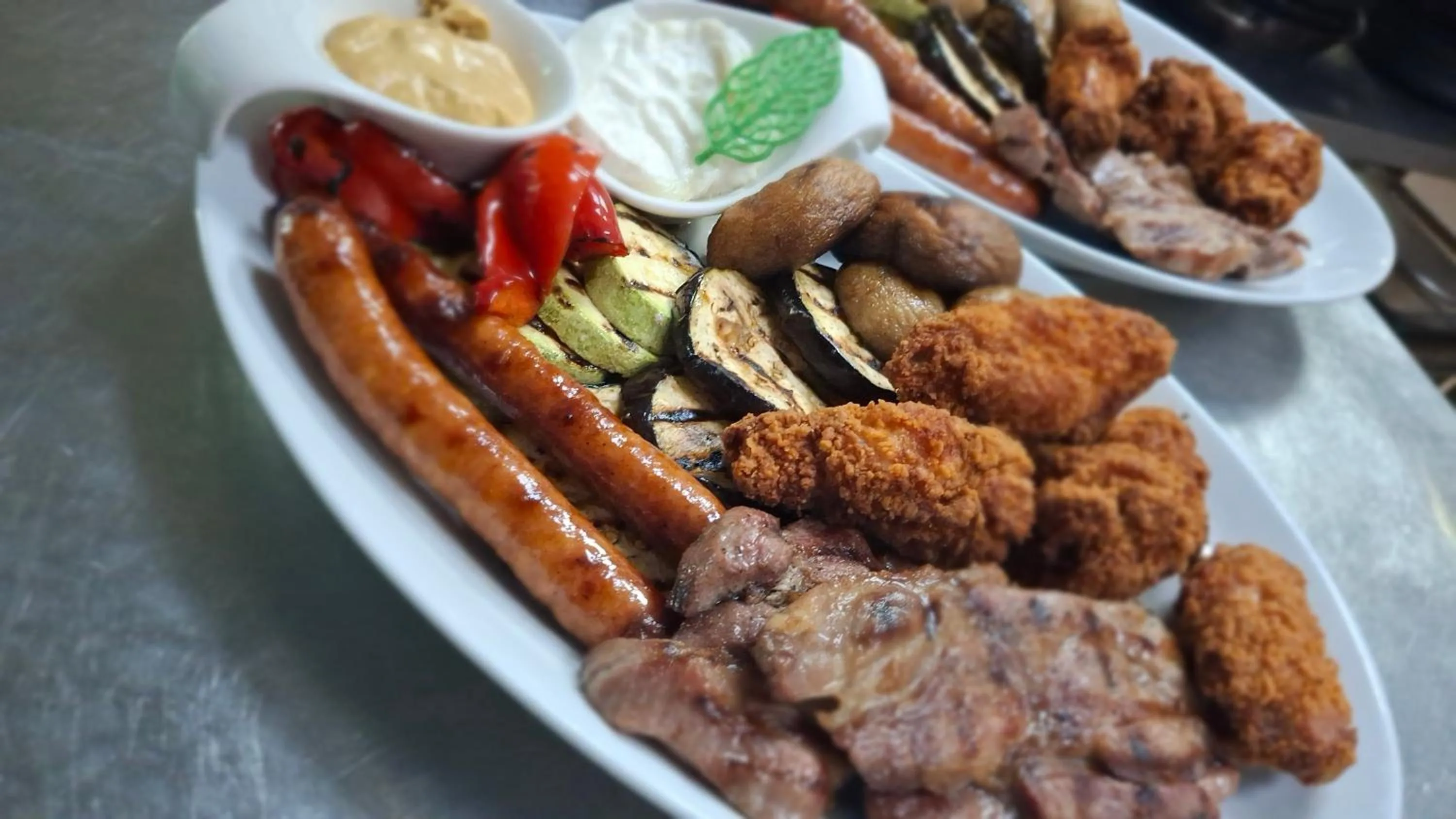 Lunch in Hotel Clasic