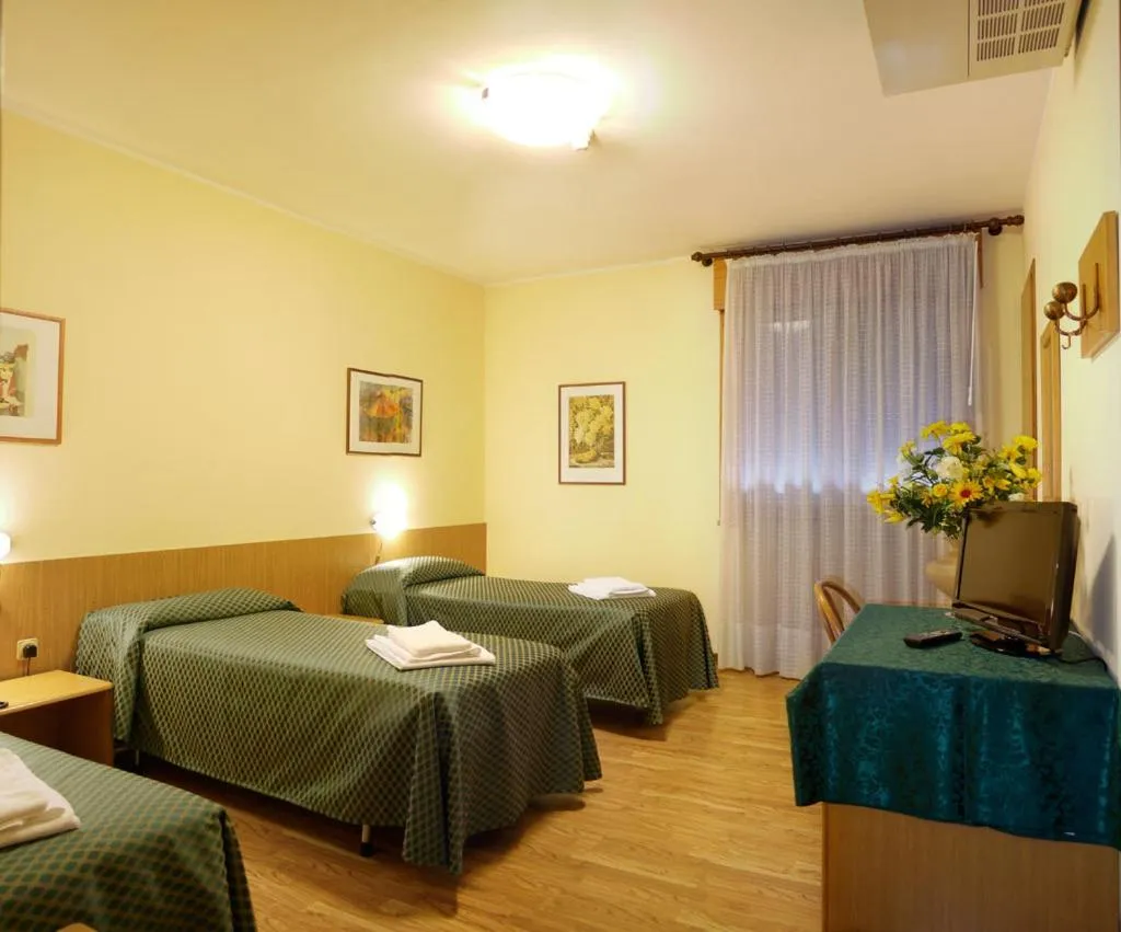 Photo of the whole room in Hotel Agli Olmi