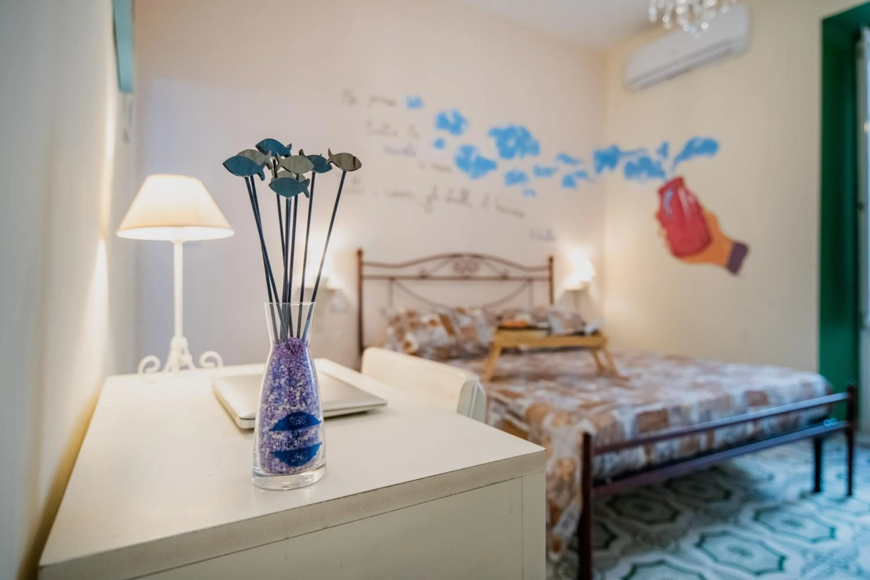 Photo of the whole room, Bed in Terre Dipinte