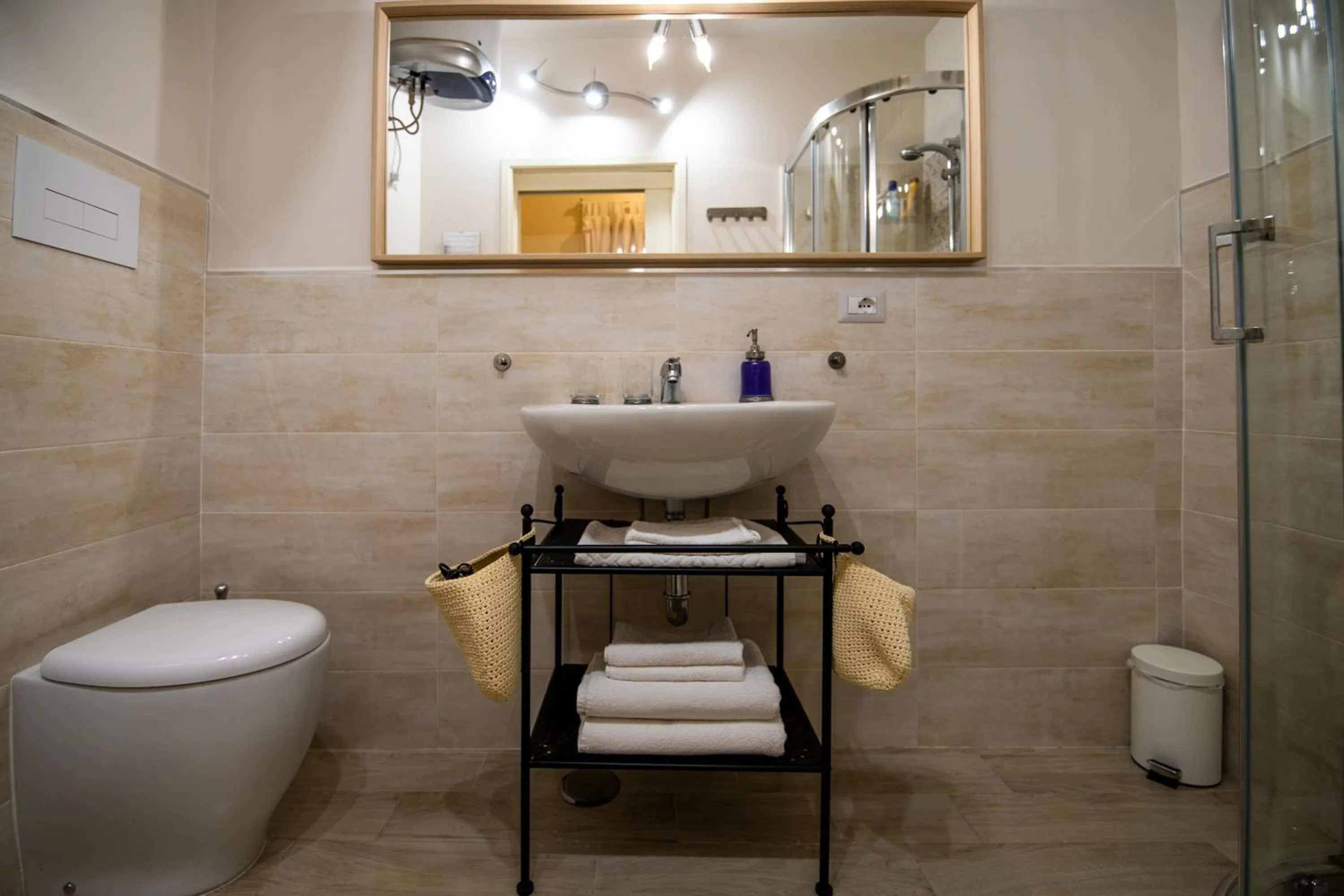 Bathroom in Terre Dipinte