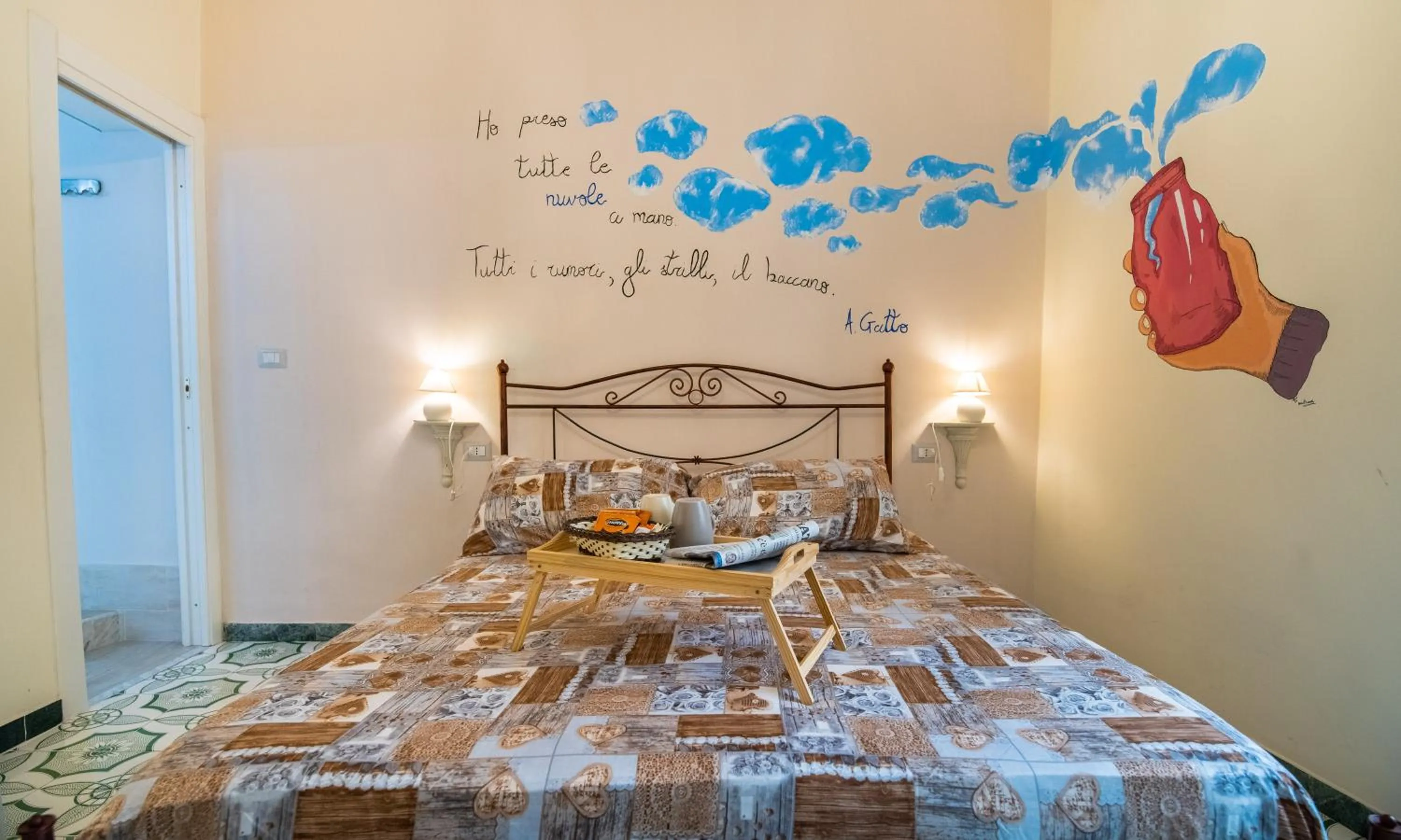 Photo of the whole room, Bed in Terre Dipinte