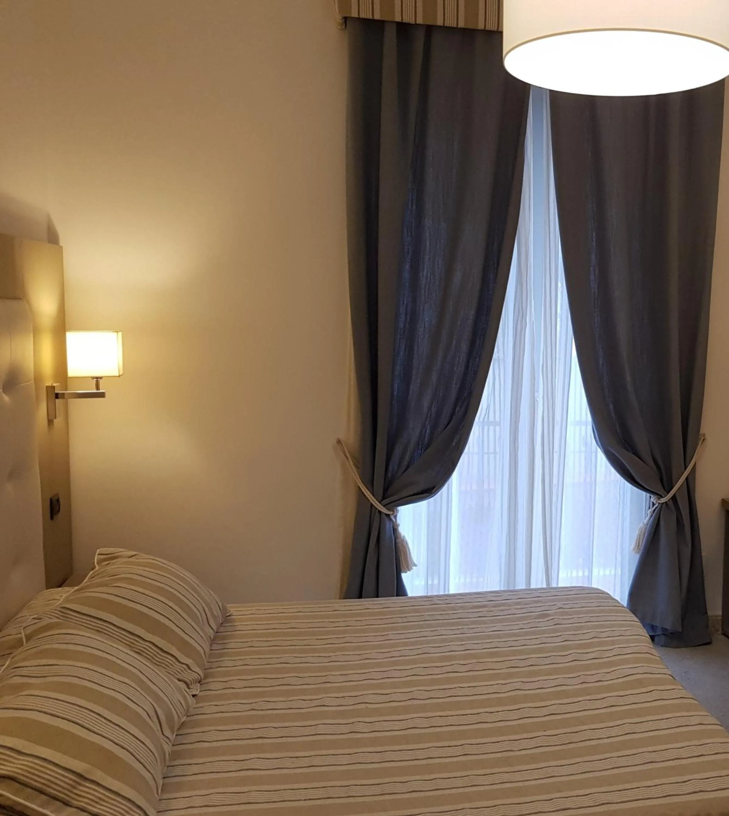 Bed in Albergo Degli Amici