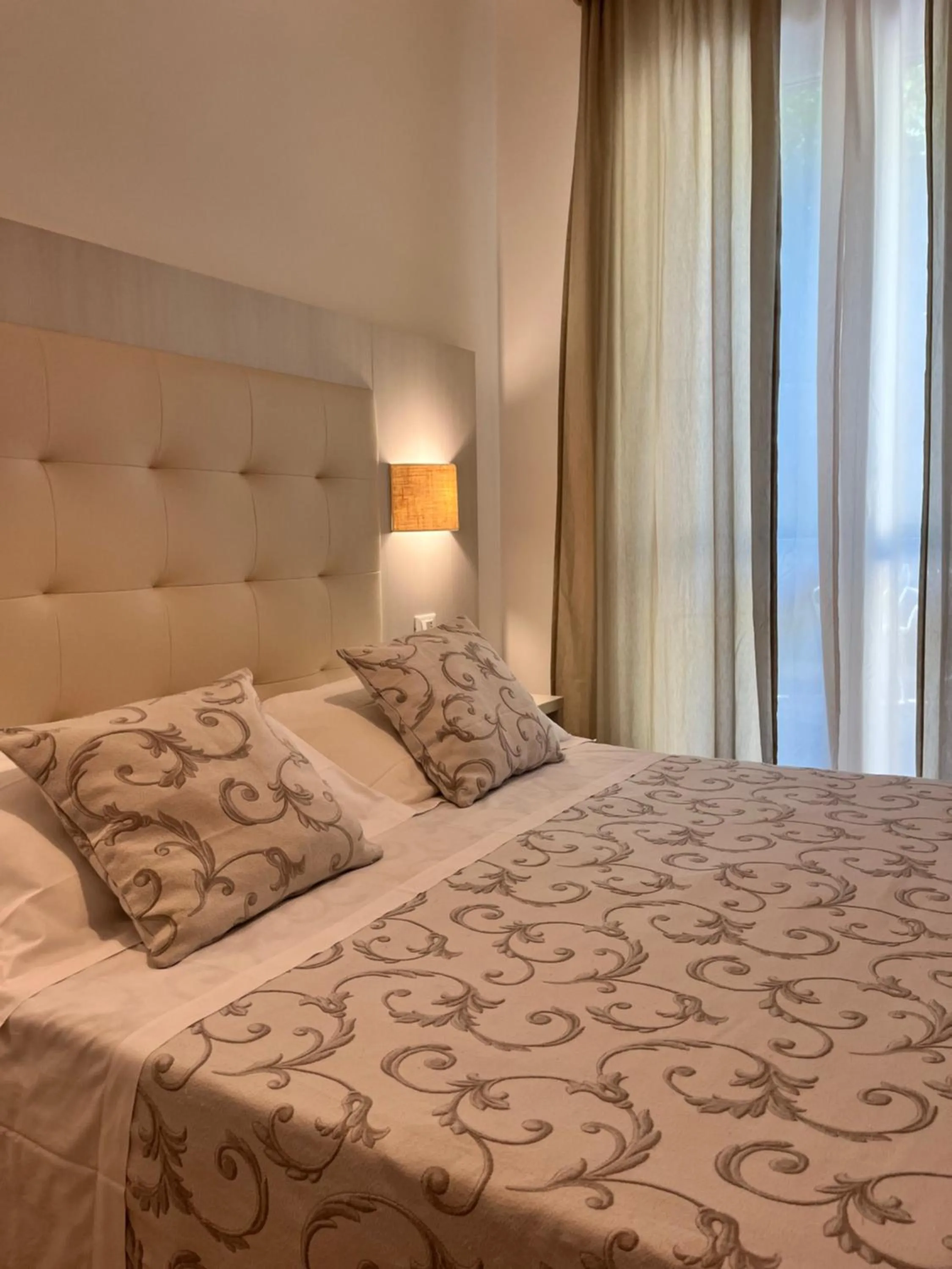 Bed in Albergo Degli Amici