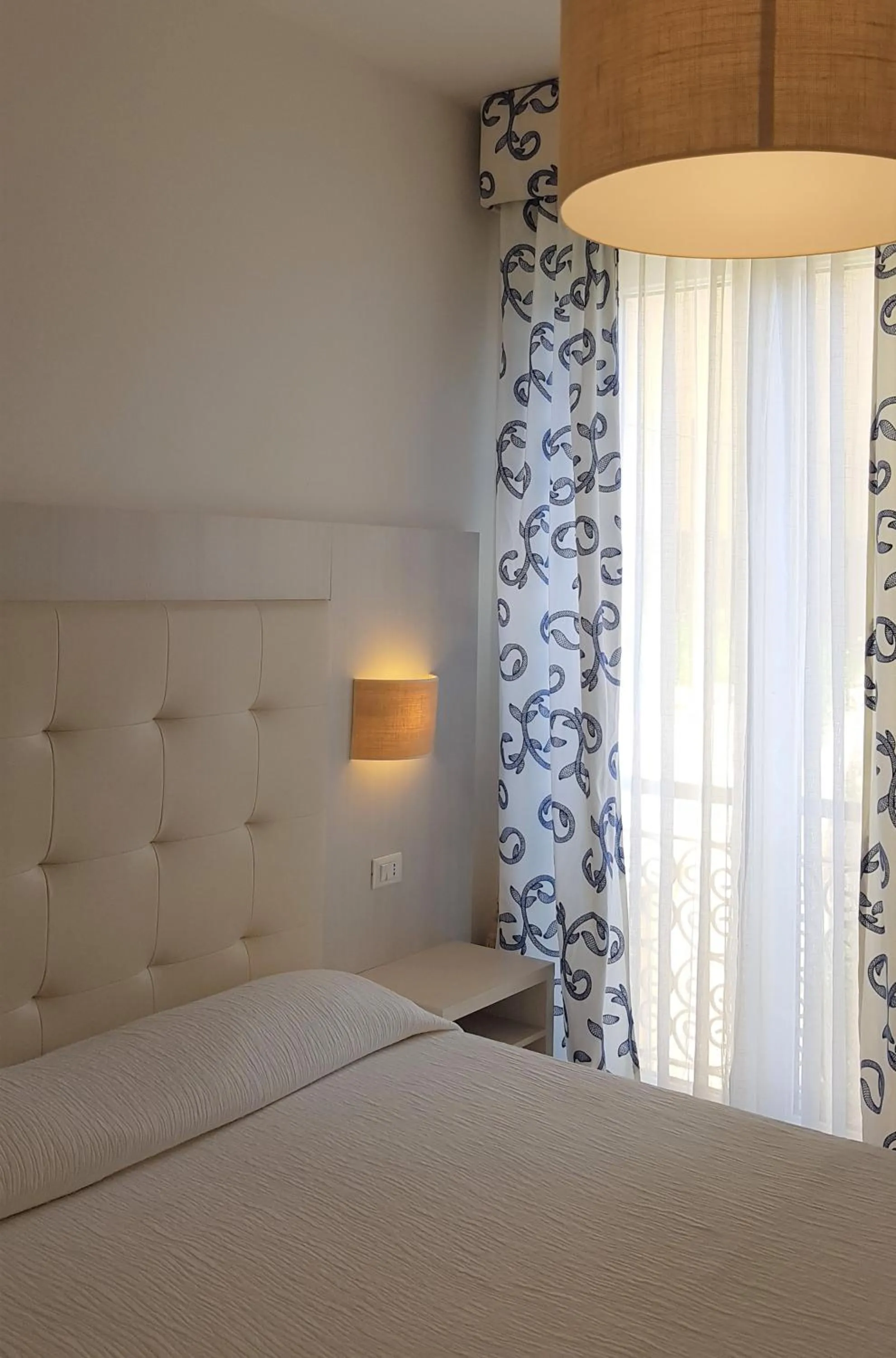 Bed in Albergo Degli Amici