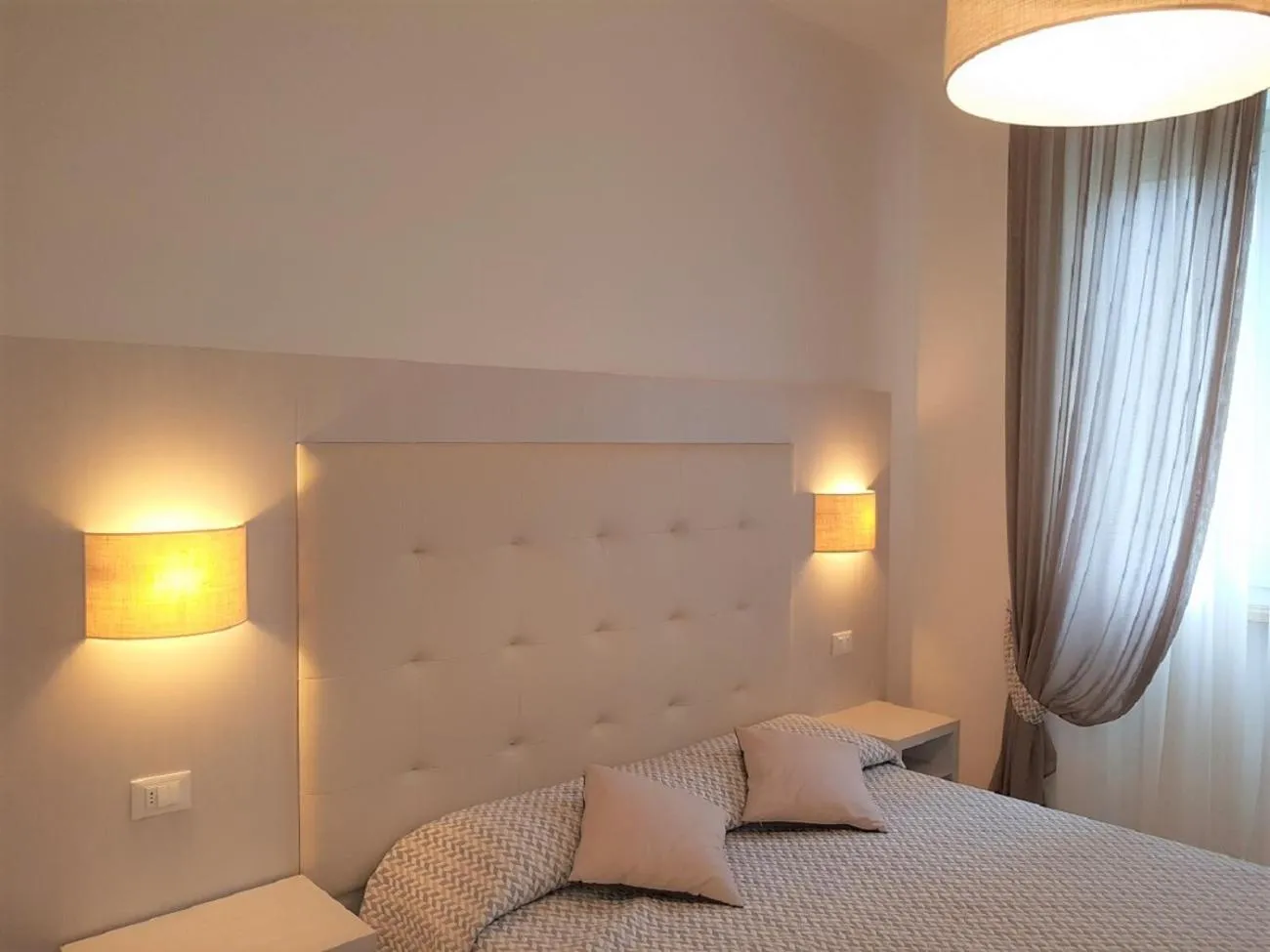 Bed in Albergo Degli Amici