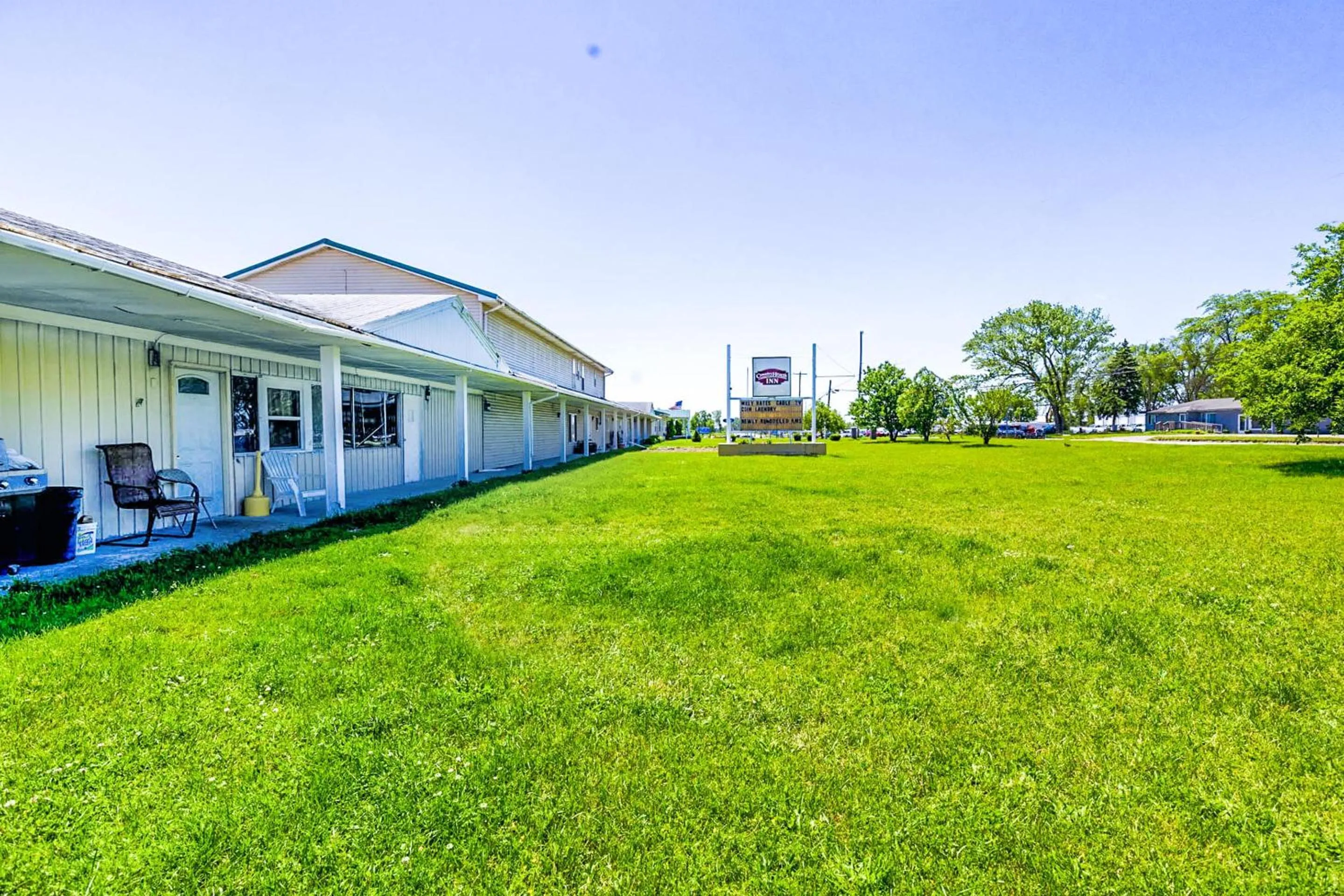 Facade/entrance in Country Hearth Inn & Suites By OYO Sturgis