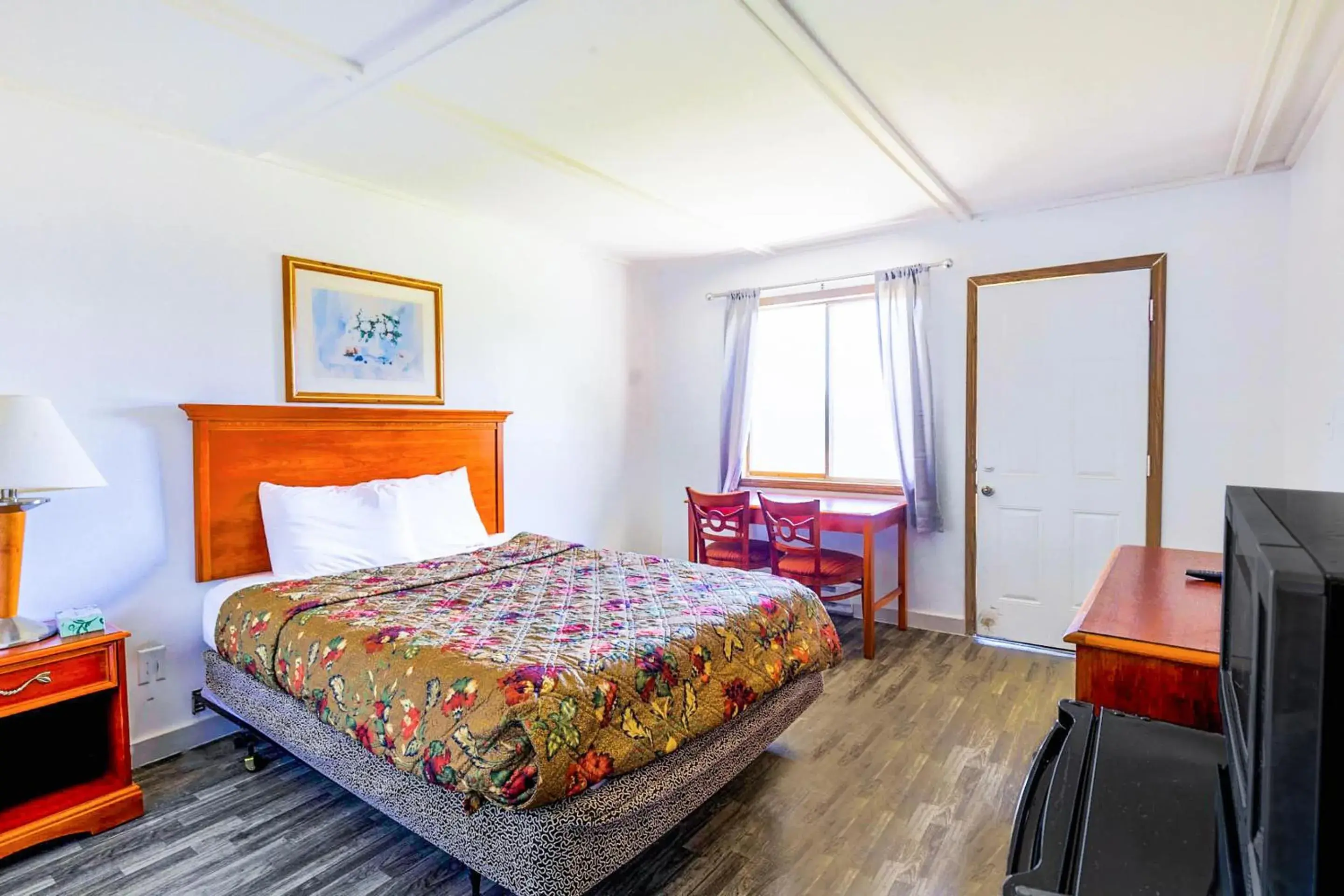 Bedroom, Bed in Country Hearth Inn & Suites By OYO Sturgis Bedroom, Bed in Country Hearth Inn & Suites By OYO Sturgis